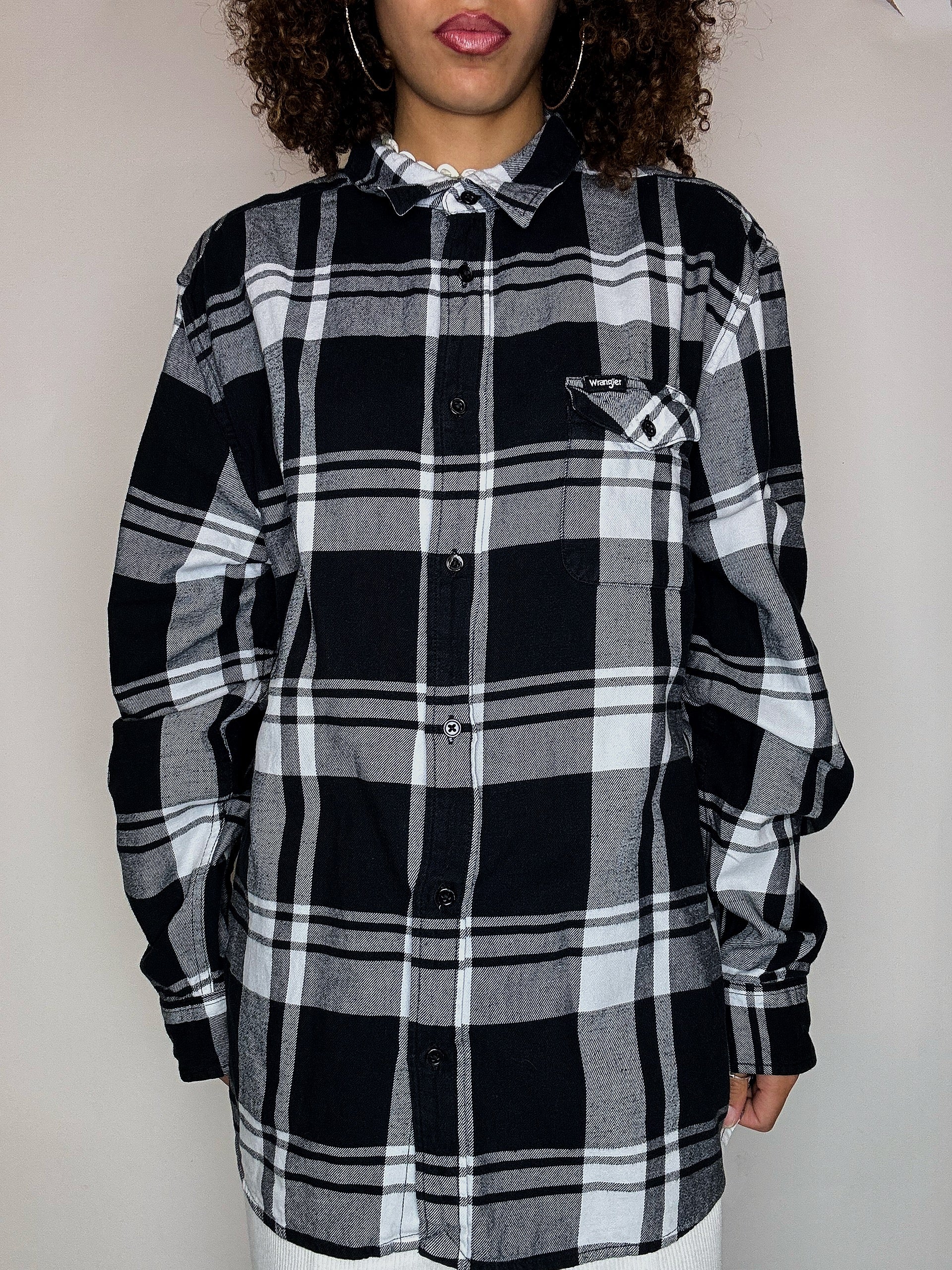 WRANGLER vintage black and white plaid thick shirt XL