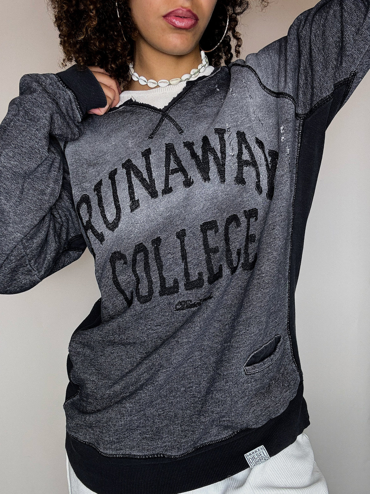 Graues Sweatshirt mit Rundhalsausschnitt, DIESEL M Vintage