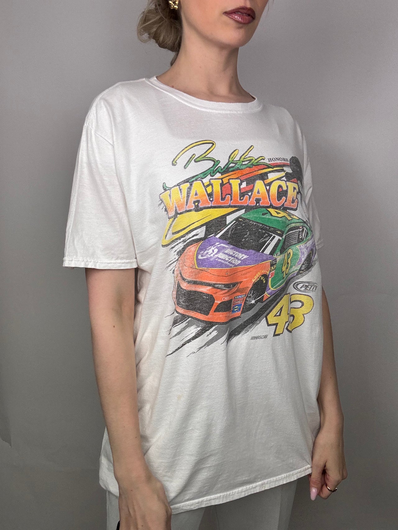 White racing t-shirt NASCAR M vintage 