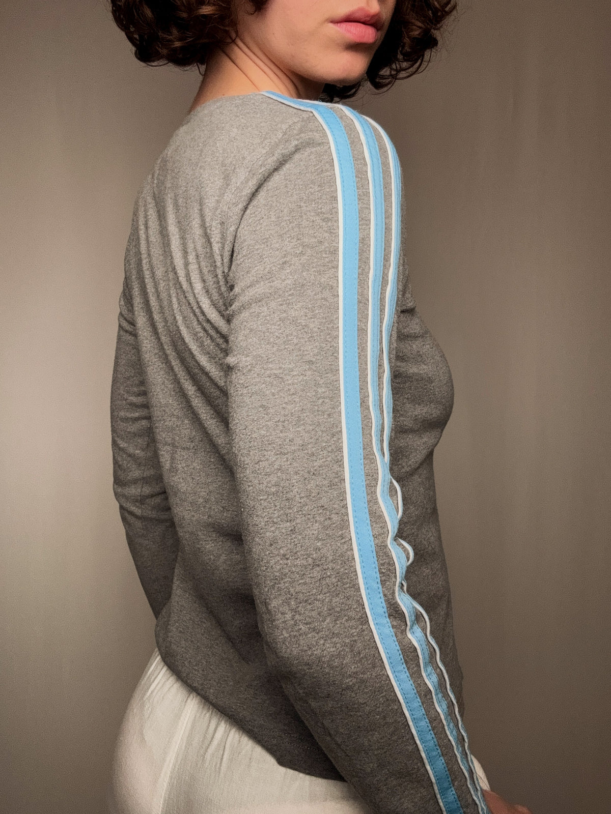 Tshirt à manches longues gris adidas S vintage