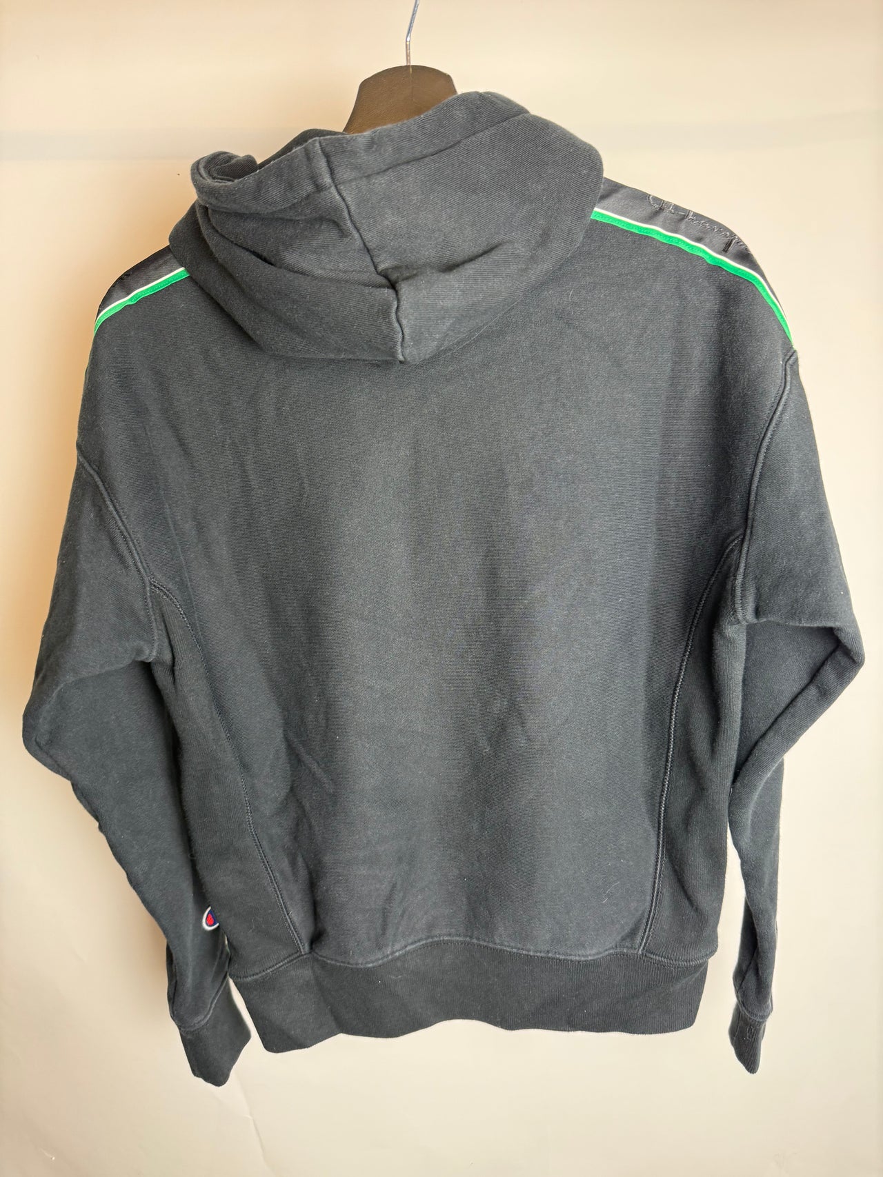 Sweat à capuche champion S braderie