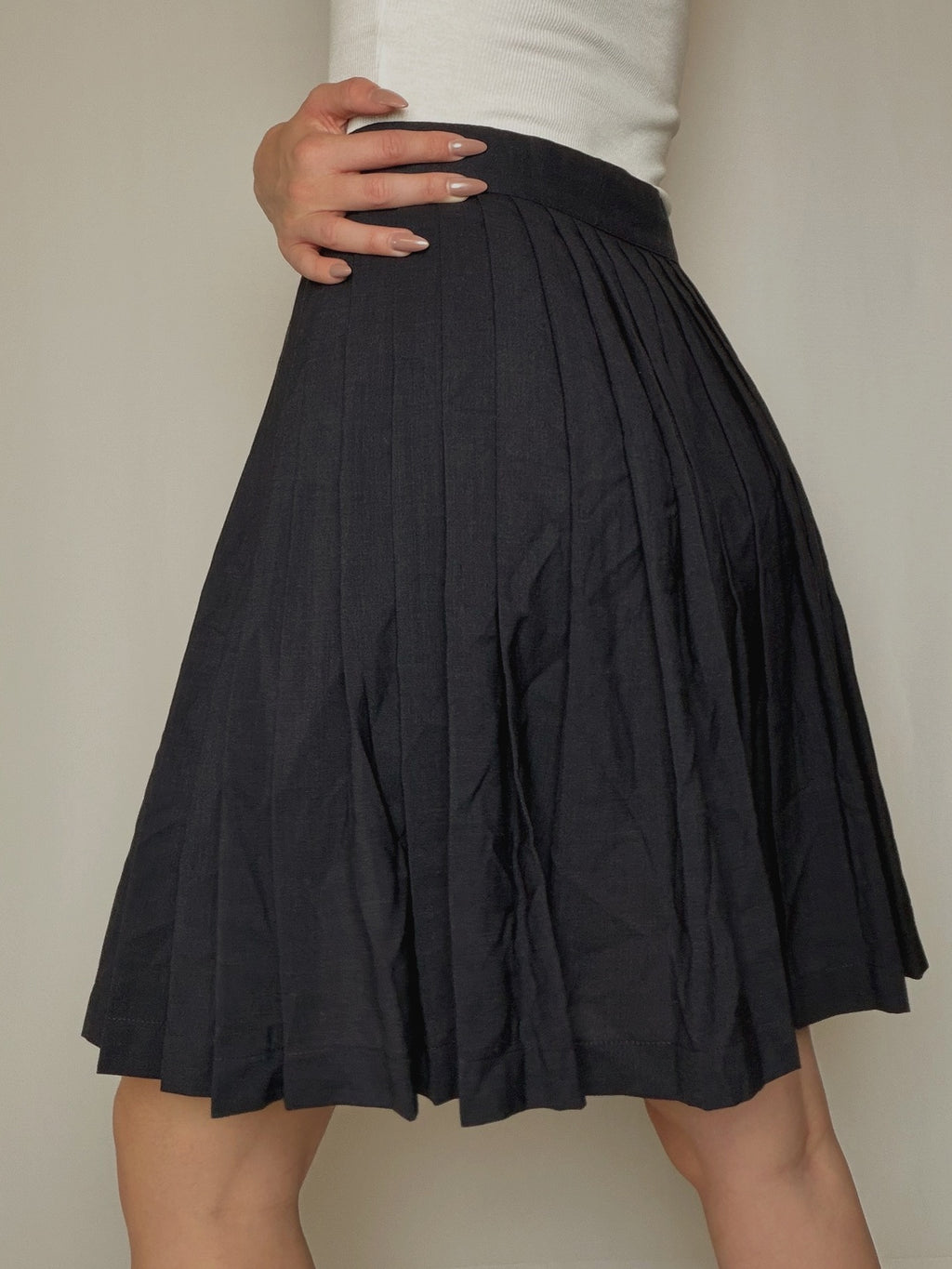 Jupe plissée en laine marine M vintage