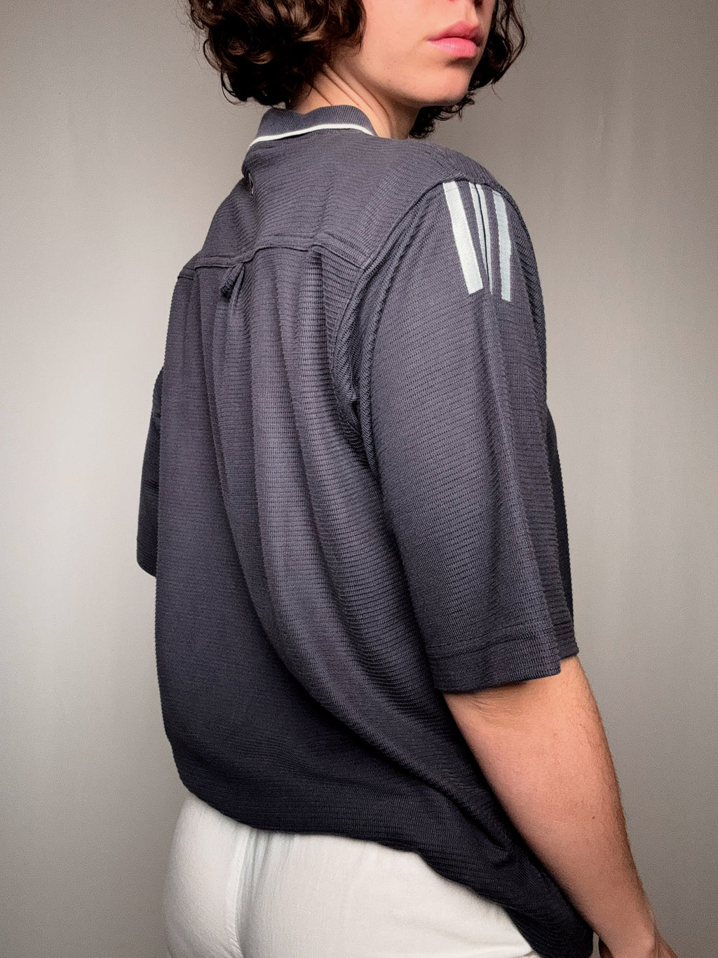 Polo gris Adidas L vintage