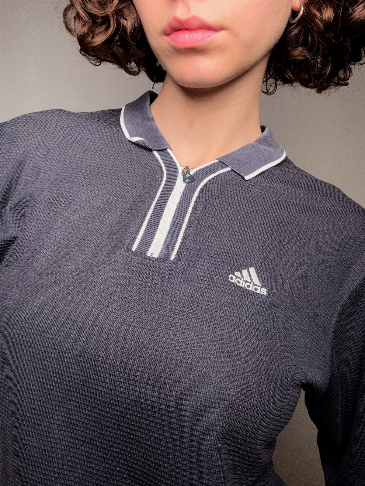 Polo gris Adidas L vintage