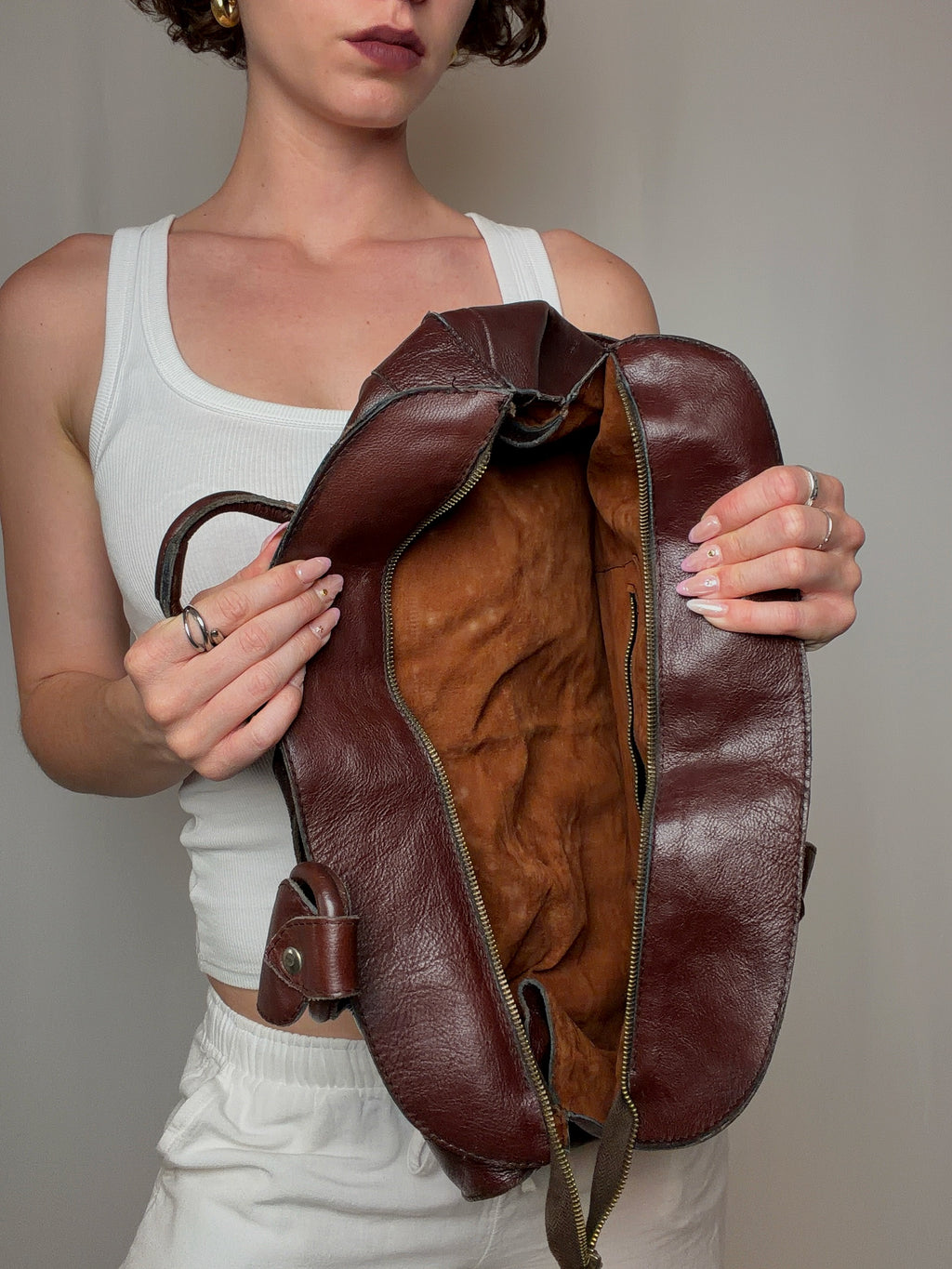 Grand sac en cuir bordeaux vintage