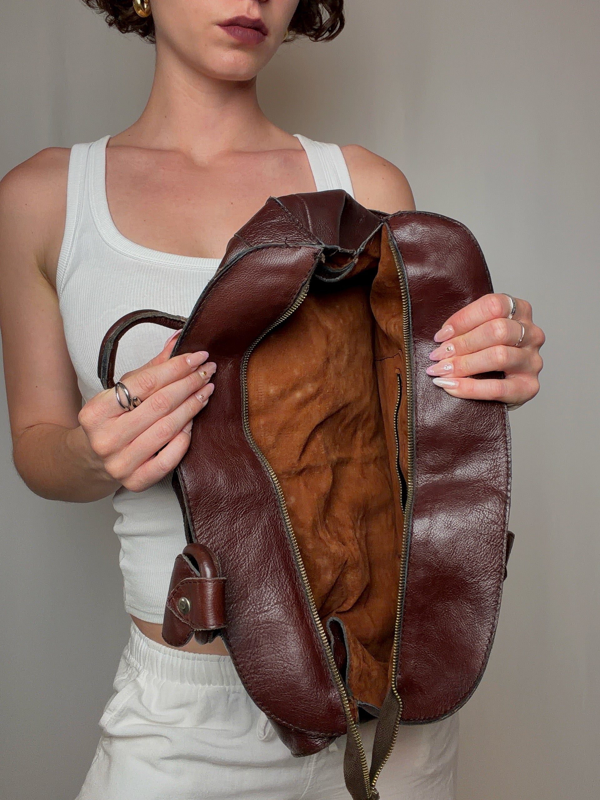 Grand sac en cuir bordeaux vintage
