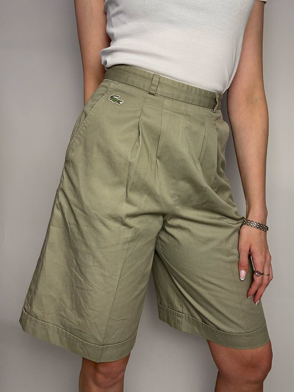 LACOSTE S vintage khaki mid-length shorts with pleats