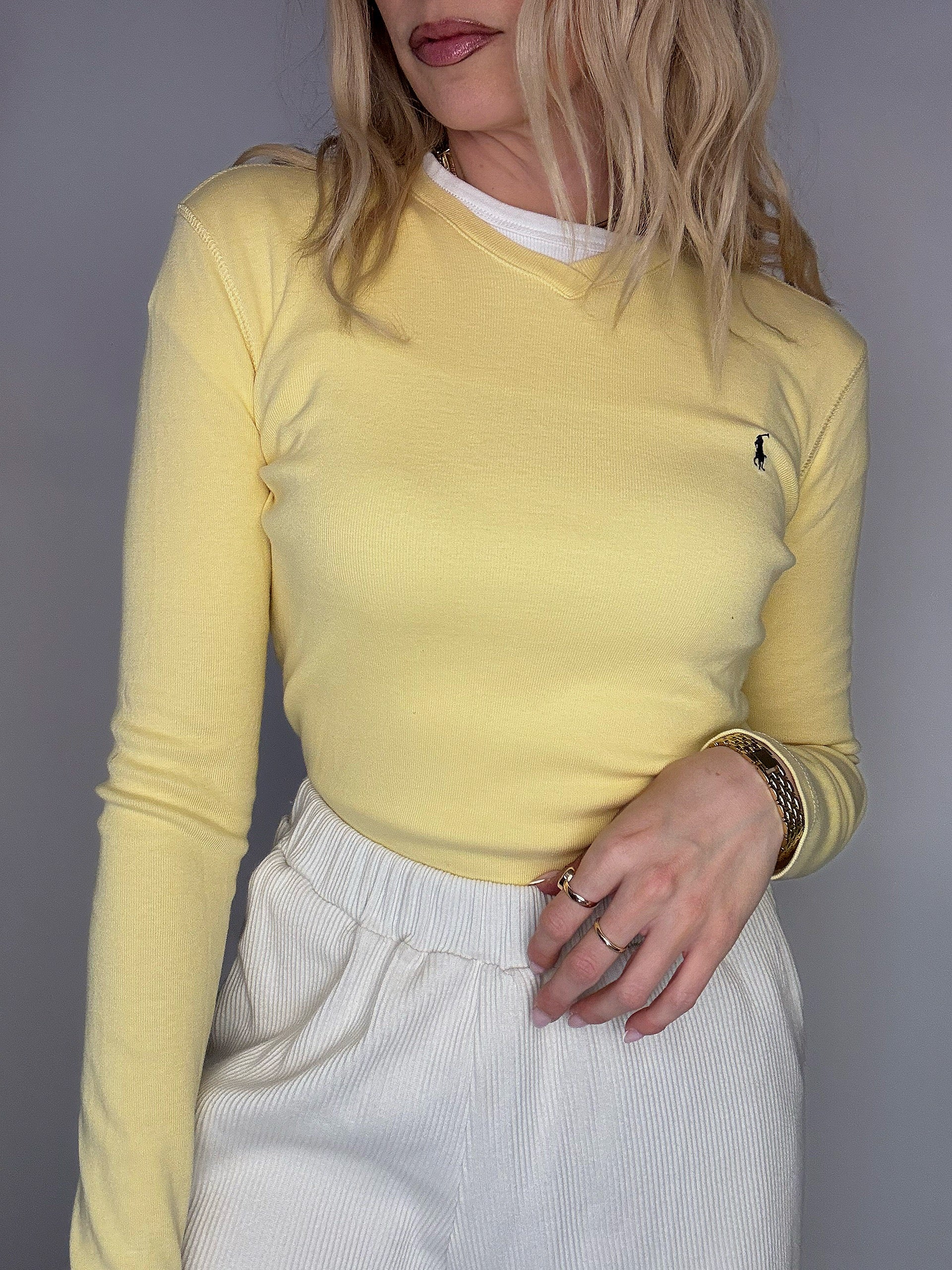 ADIDAS S/M vintage beige long-sleeved crop top