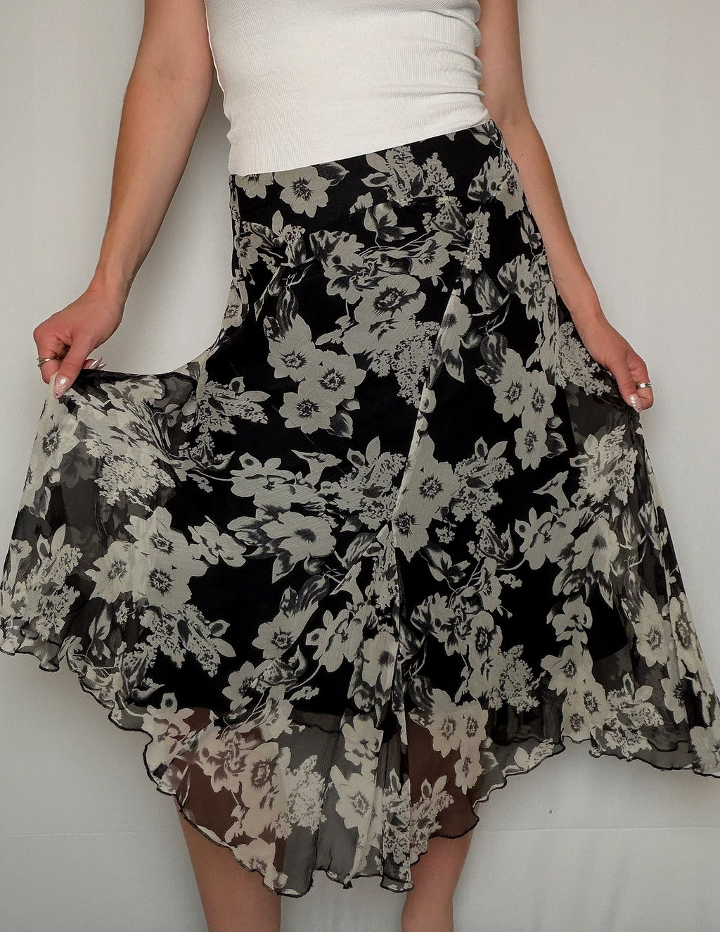 Jupe en soie avec fleurs M/L vintage