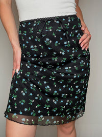 Jupe en mesh noire avec fleurs M/L vintage