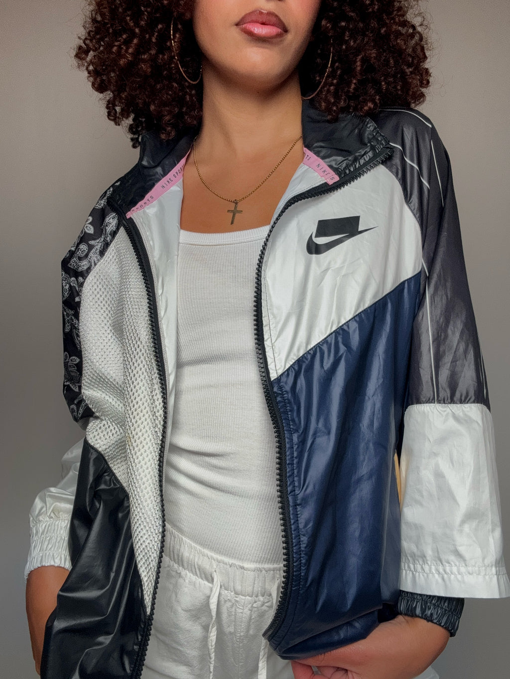 Nike vintage black and white windbreaker XL