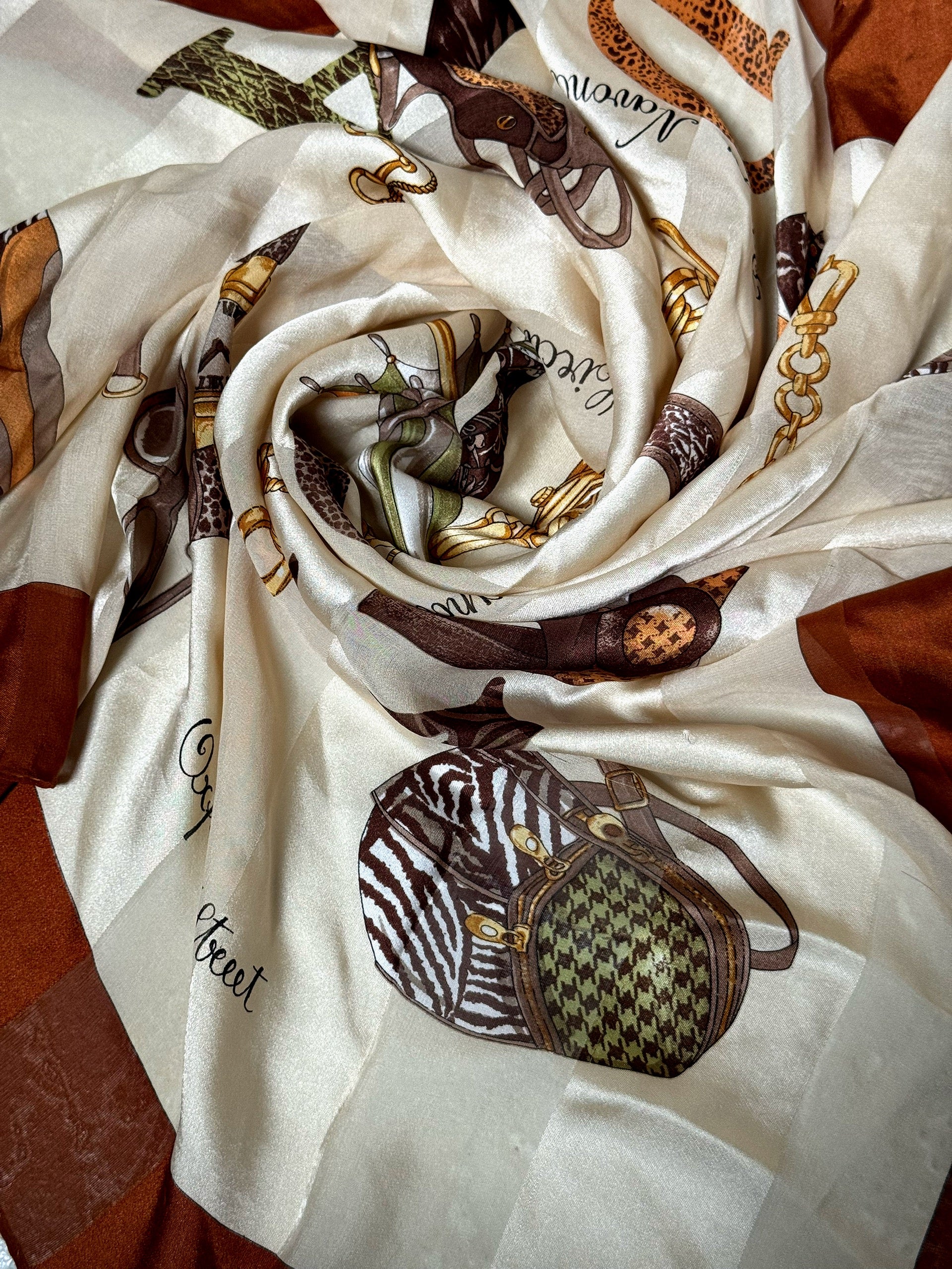 Foulard en soie vintage