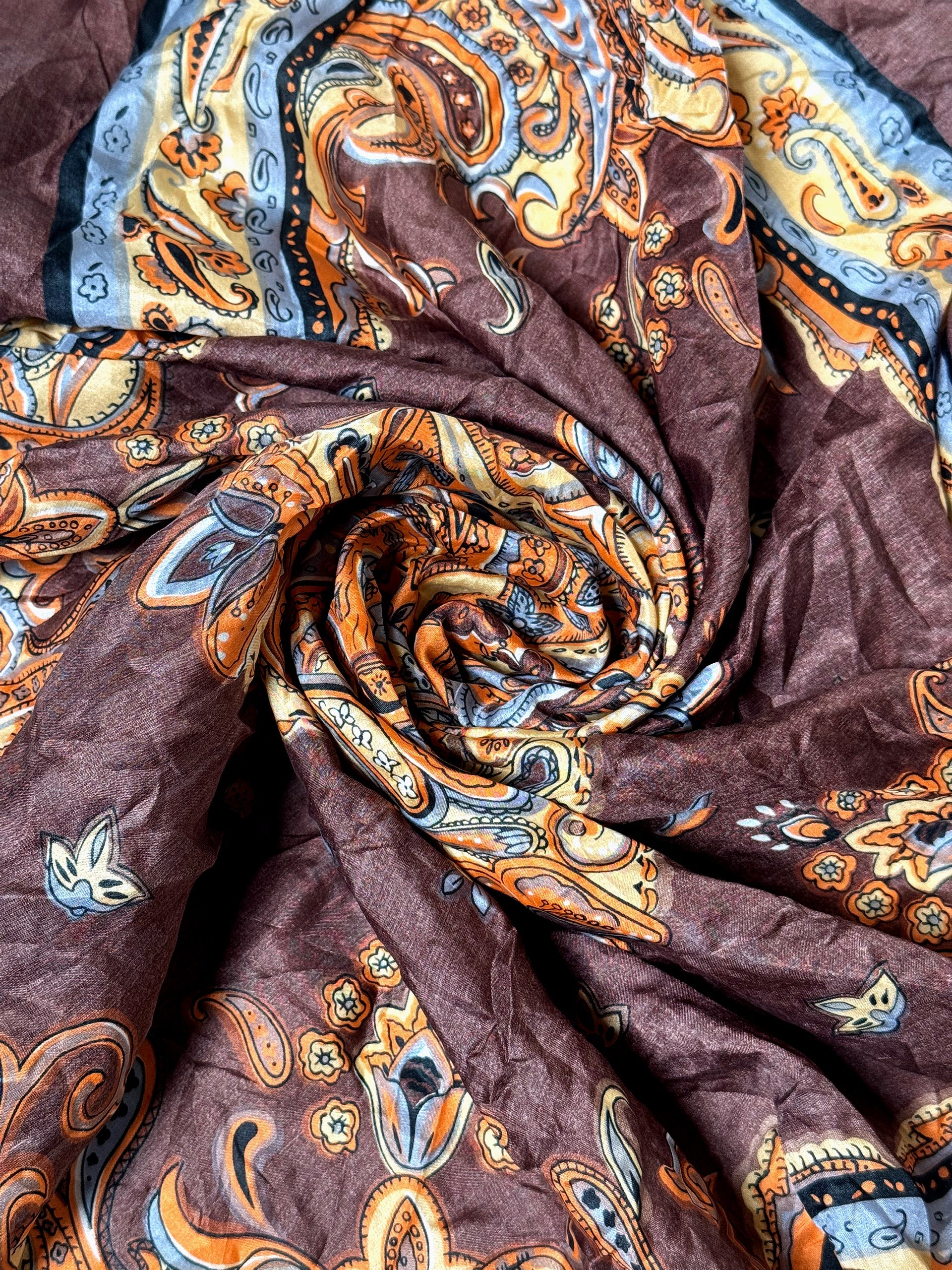 Foulard en soie vintage