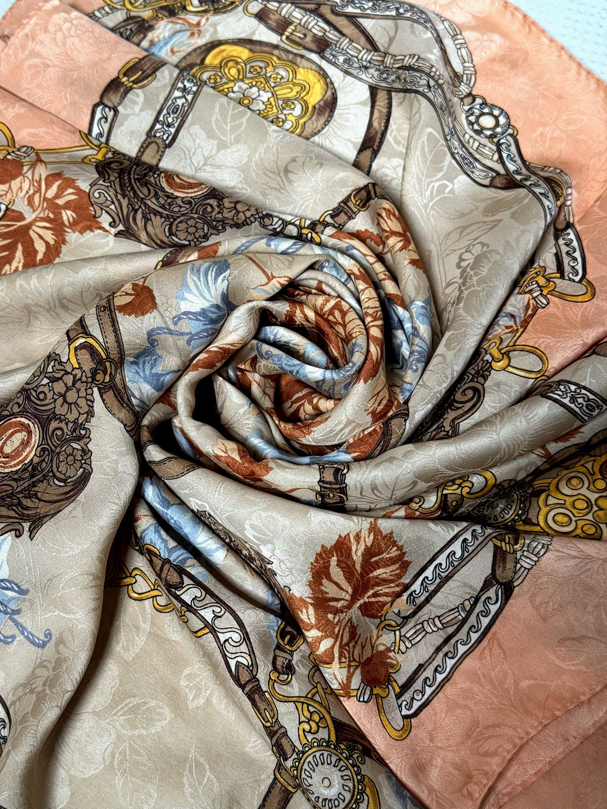 Foulard en soie vintage