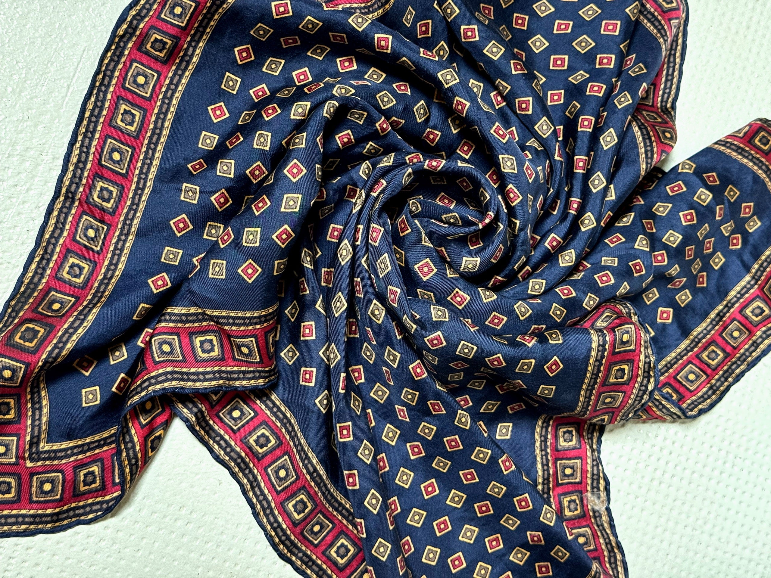 Foulard en soie vintage
