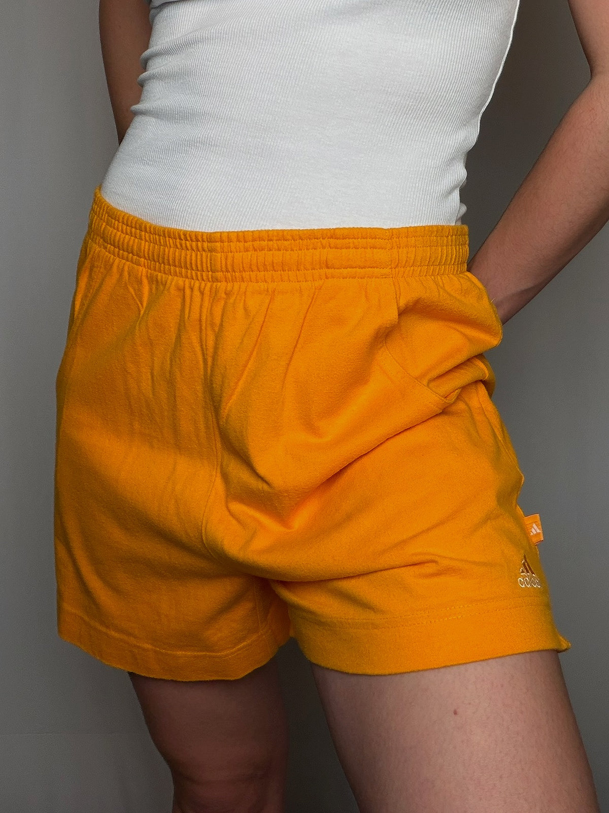 Short de sport orange Adidas L vintage