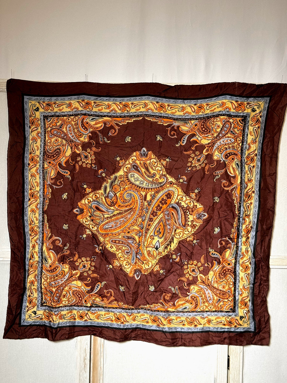 Foulard en soie vintage
