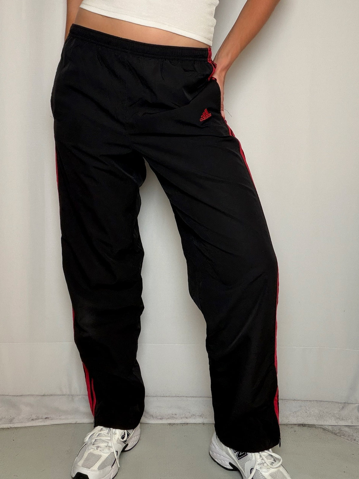 Jogging noir et rouge Adidas M/L vintage