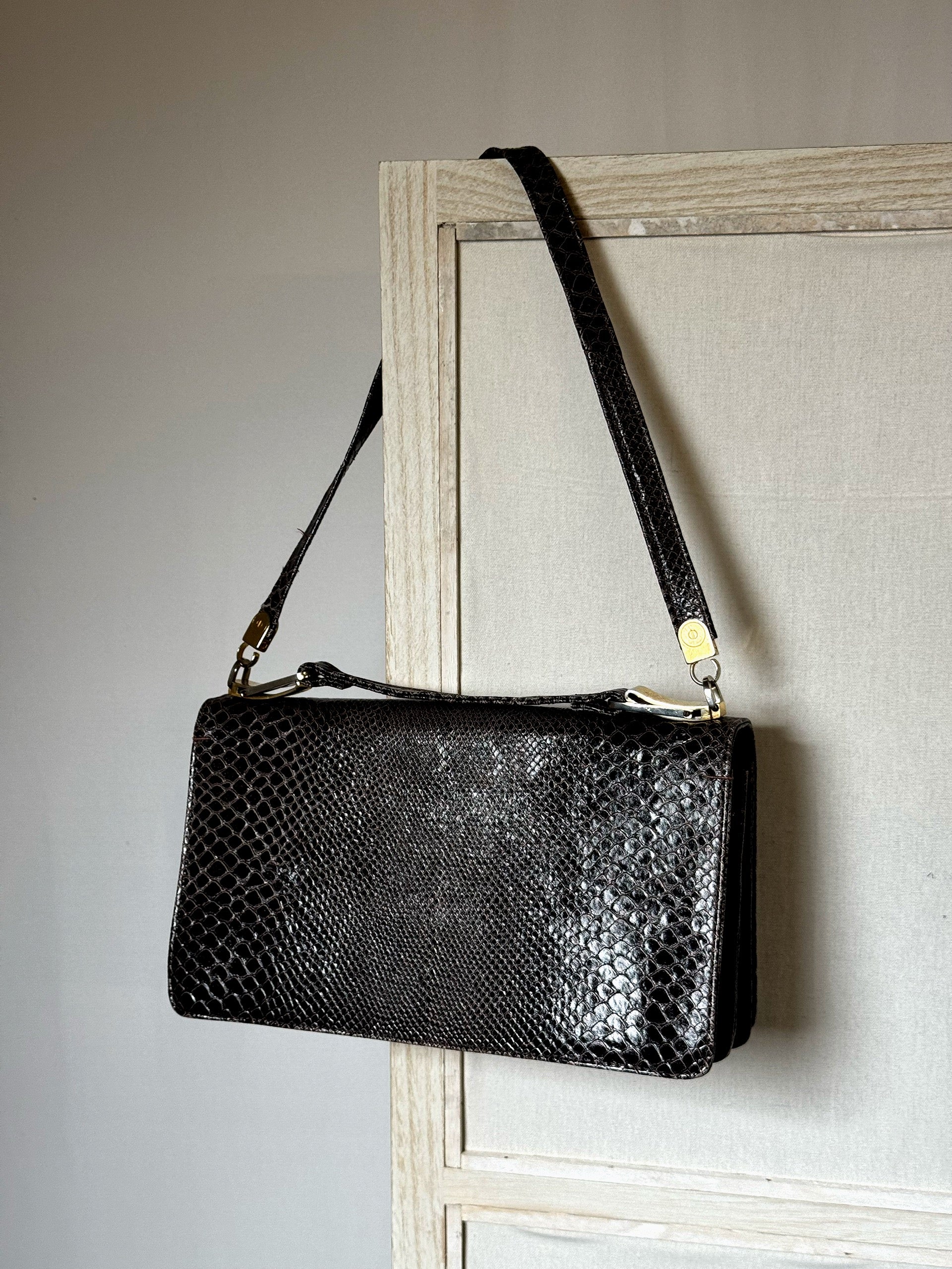 Vintage Tasche aus geprägtem Glattleder