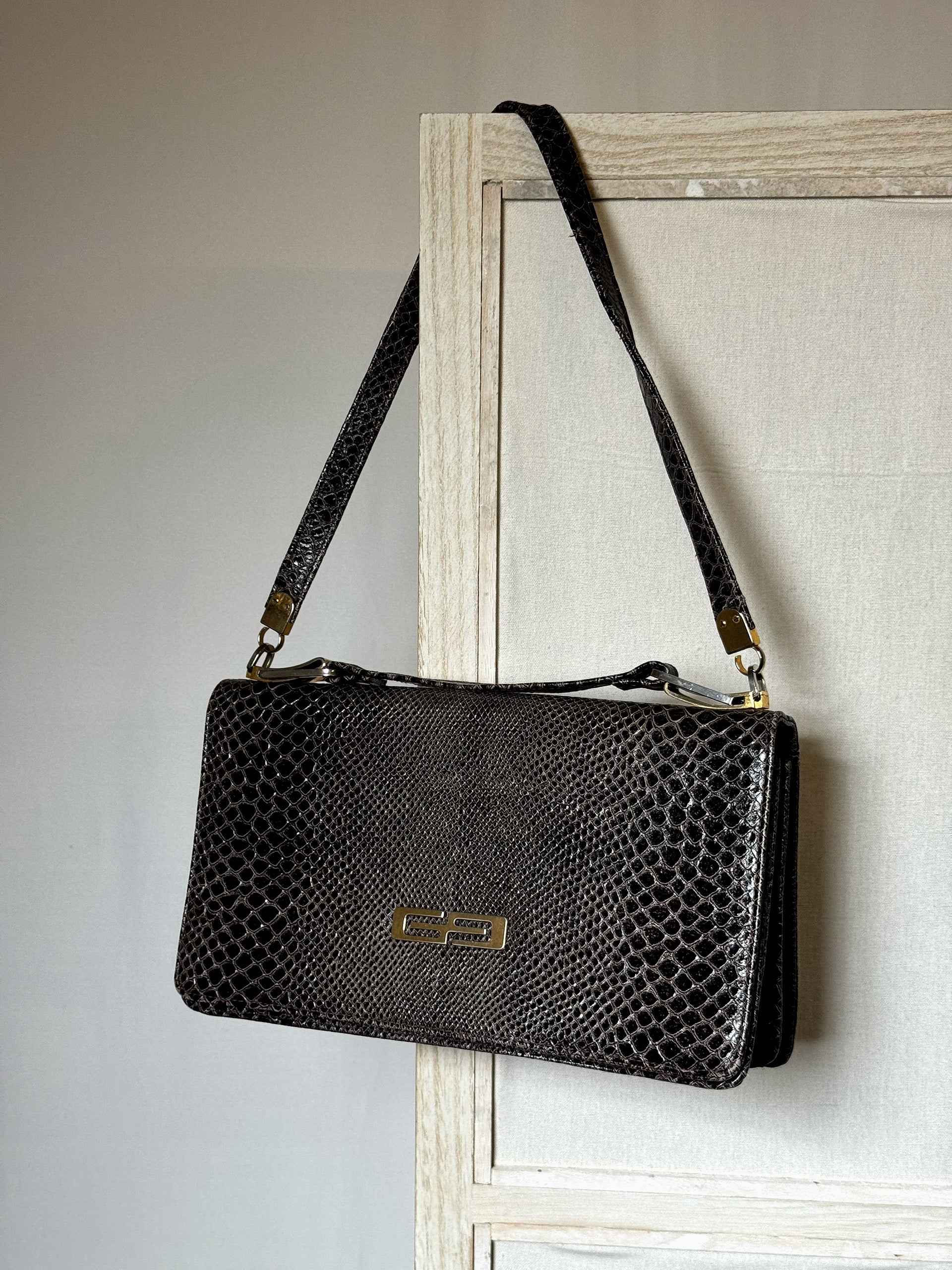 Sac en cuir rigide embossé vintage