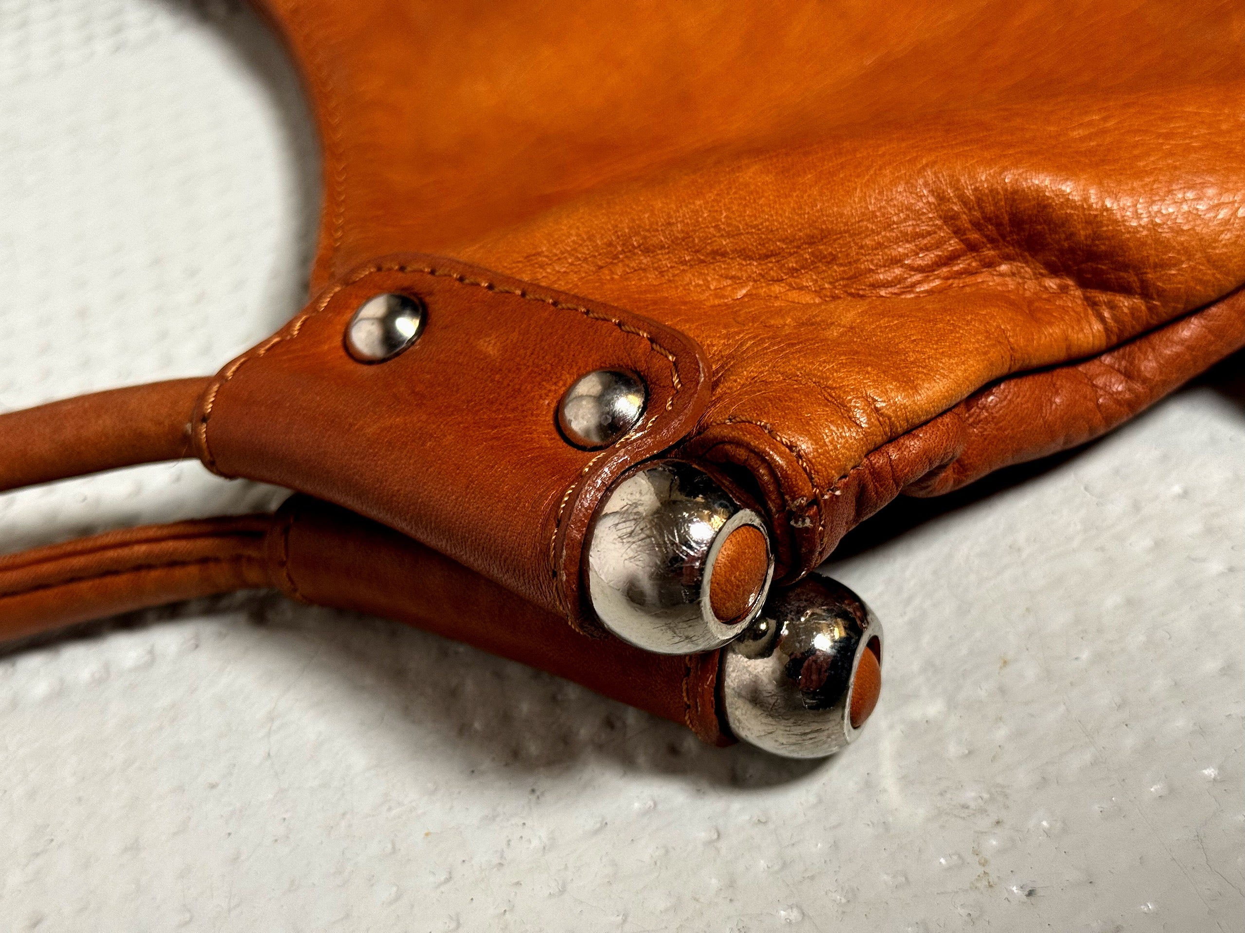 Sac en cuir souple camel vintage