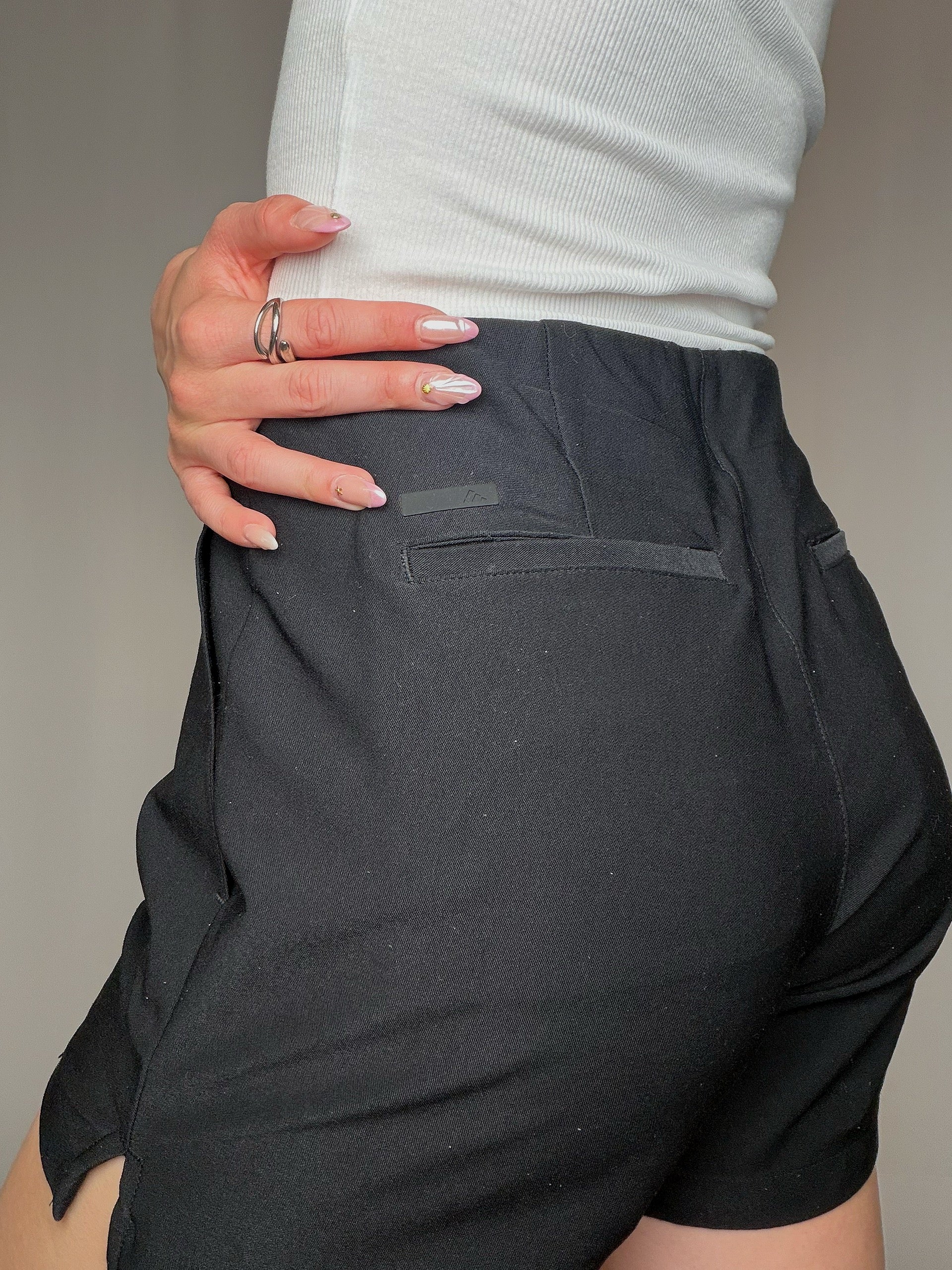 Petit short habillé noir Adidas S/M vintage
