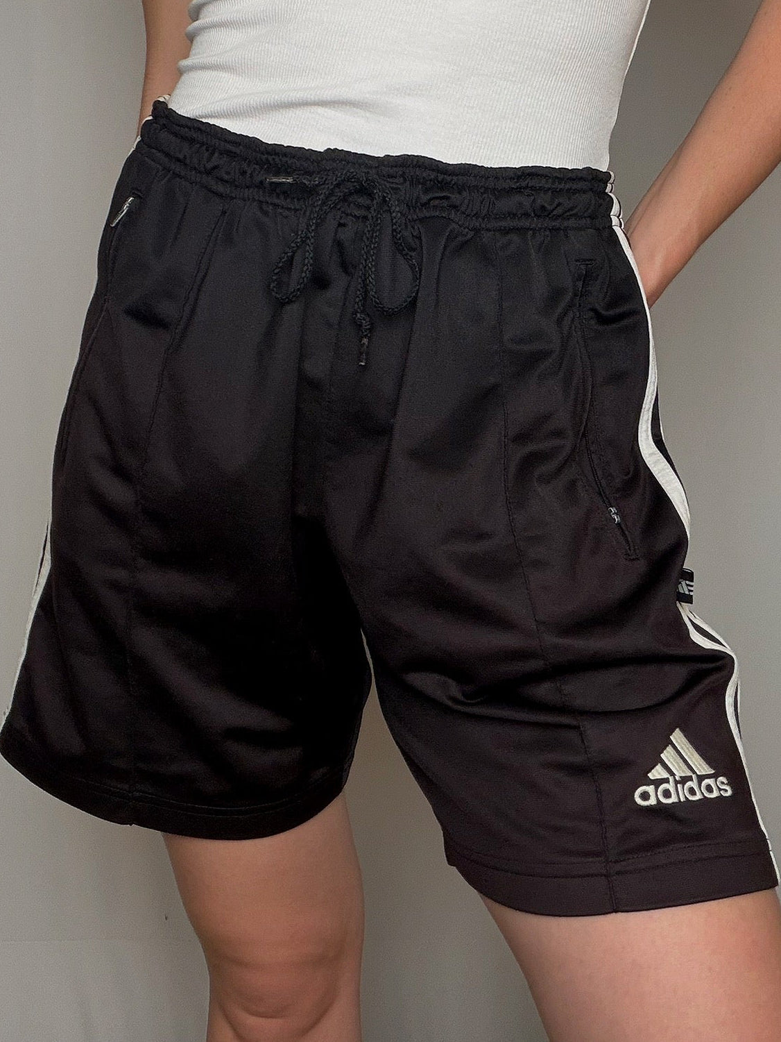 Short de sport noir Adidas L vintage