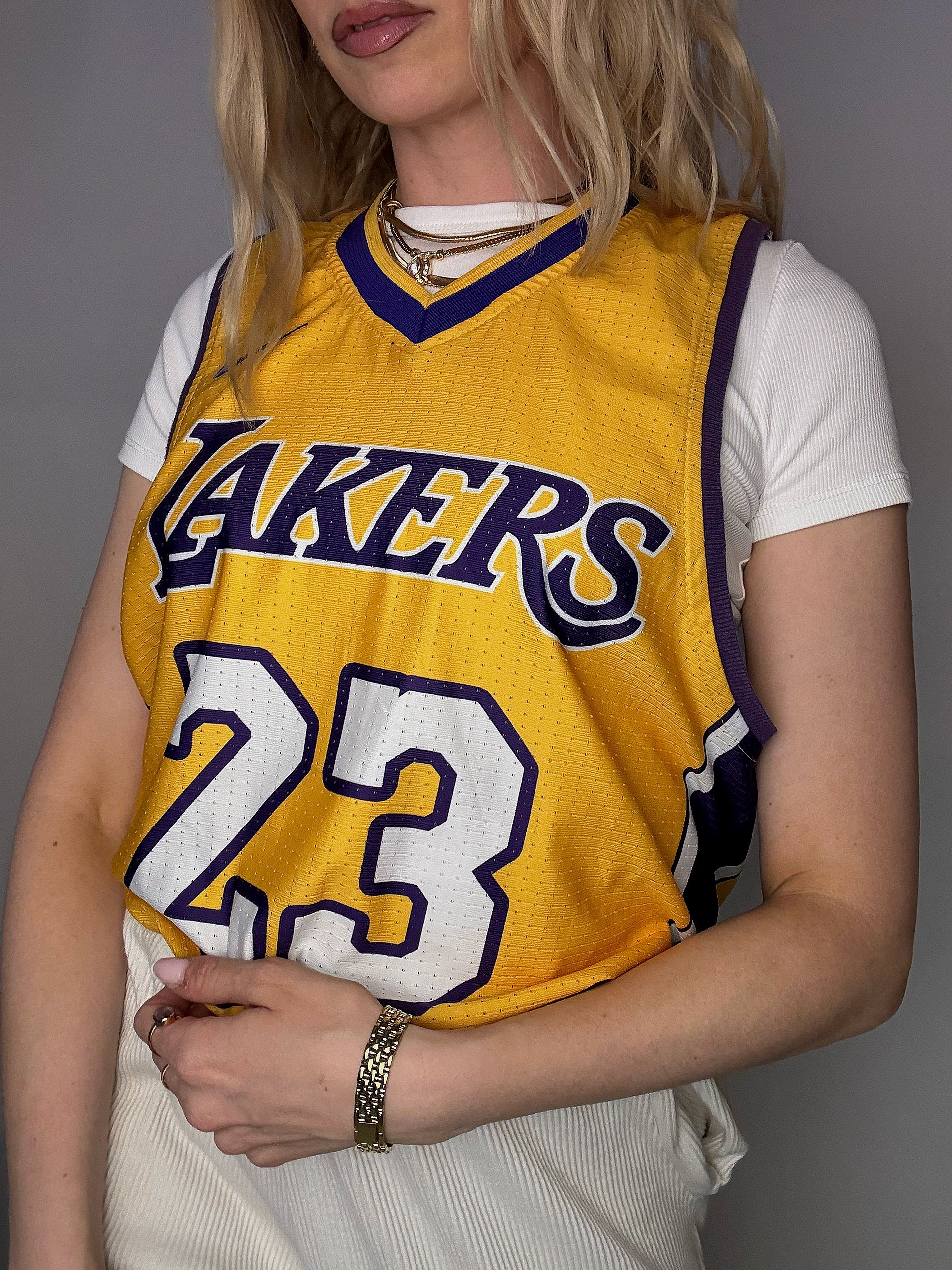 Gelbes NIKE x LAKERS Basketballtrikot S