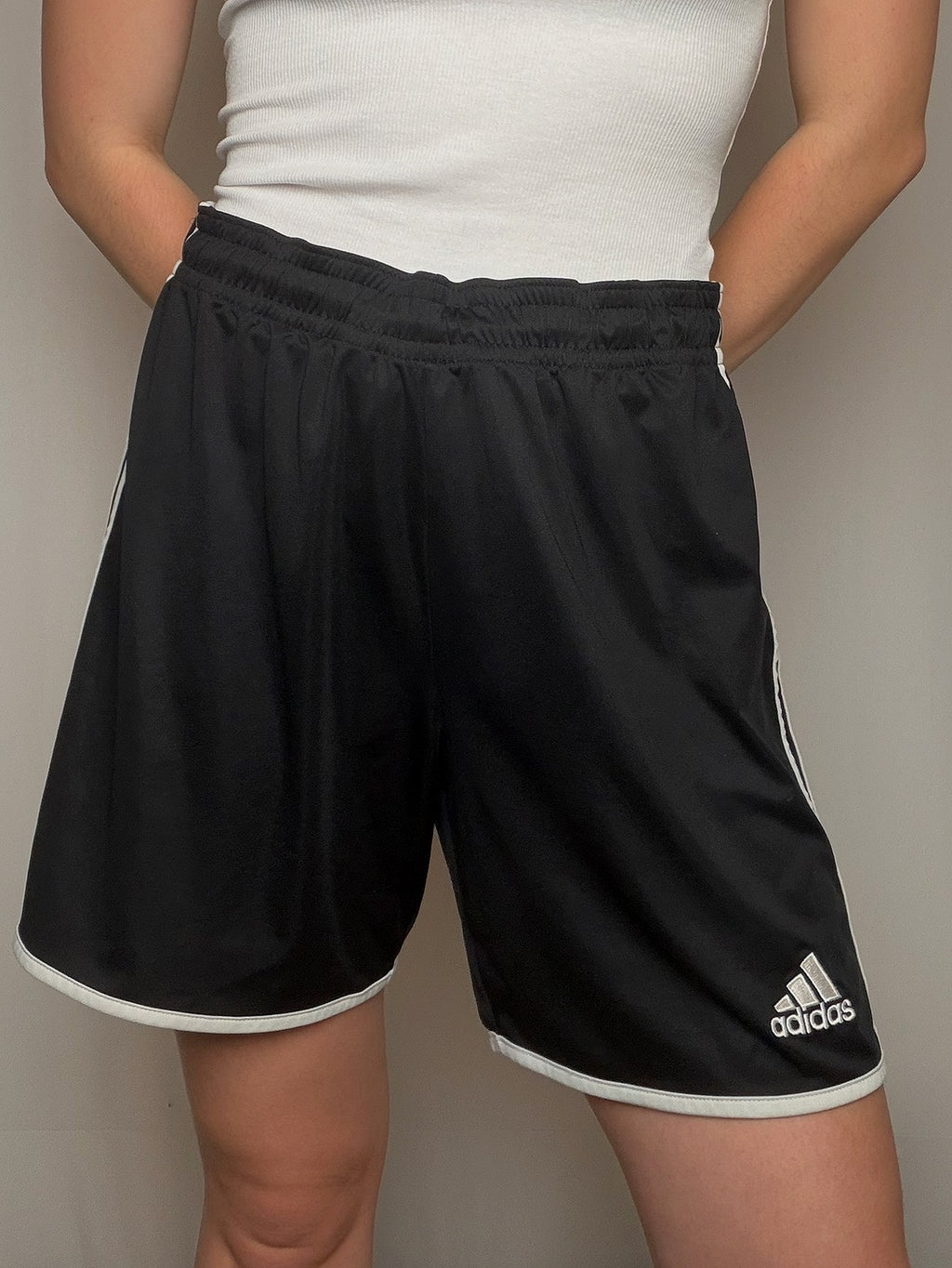 Short de sport noir Adidas L vintage