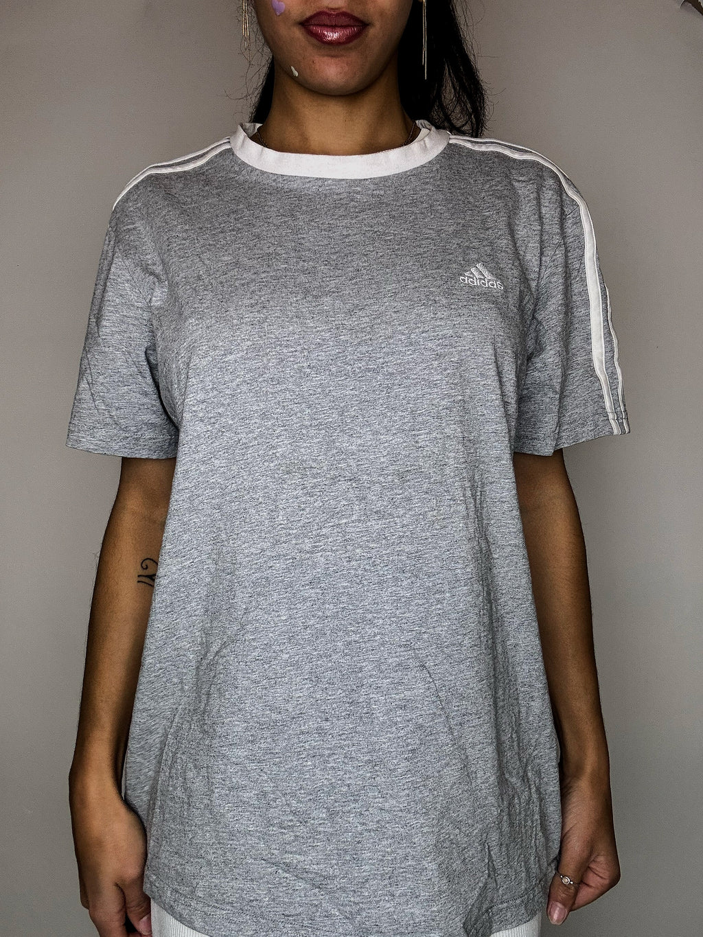 ADIDAS M Vintage graues T-Shirt
