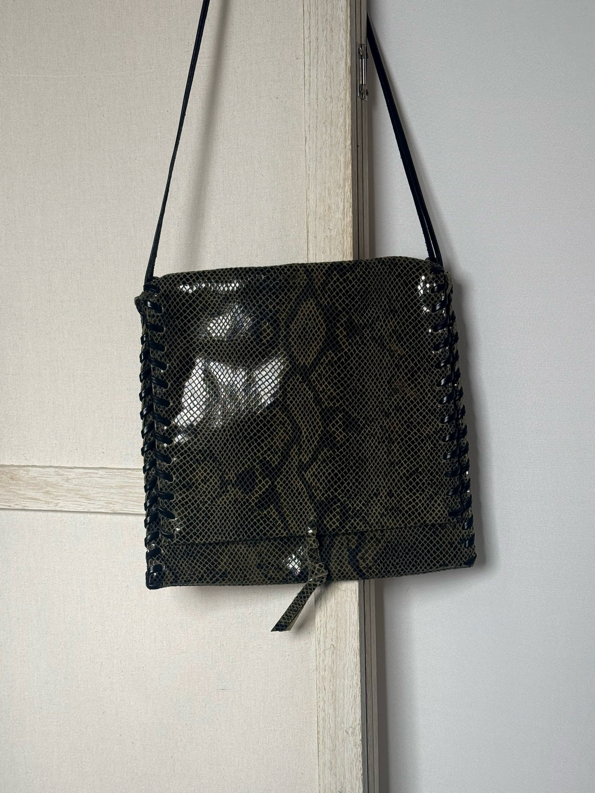 Sac bandoulière effet serpent vert vintage
