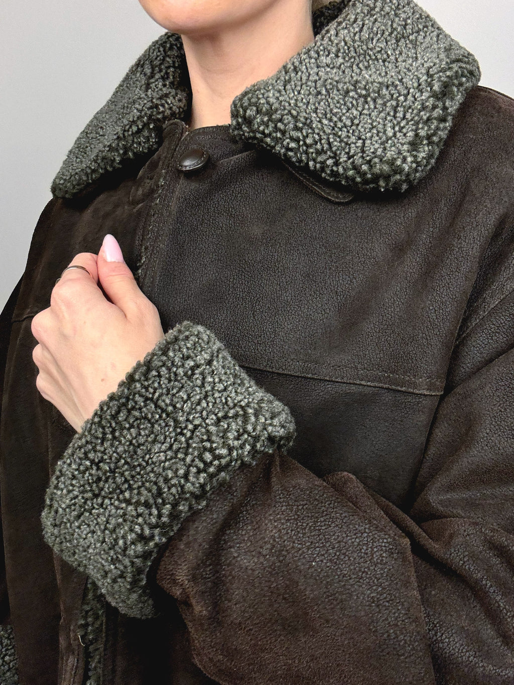 Vintage L/XL Distressed Leder brauner Pelzmantel