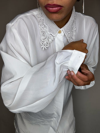 Chemise blanche avec col dentelle M/L vintage