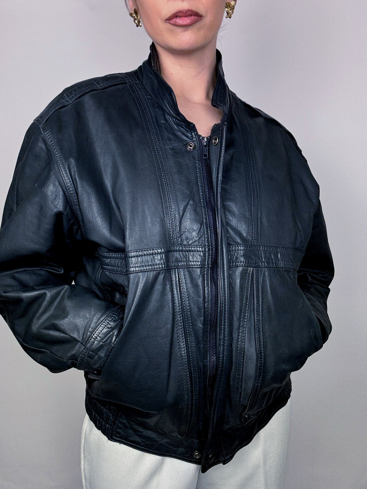 Vintage M blue-black aviator-style leather jacket