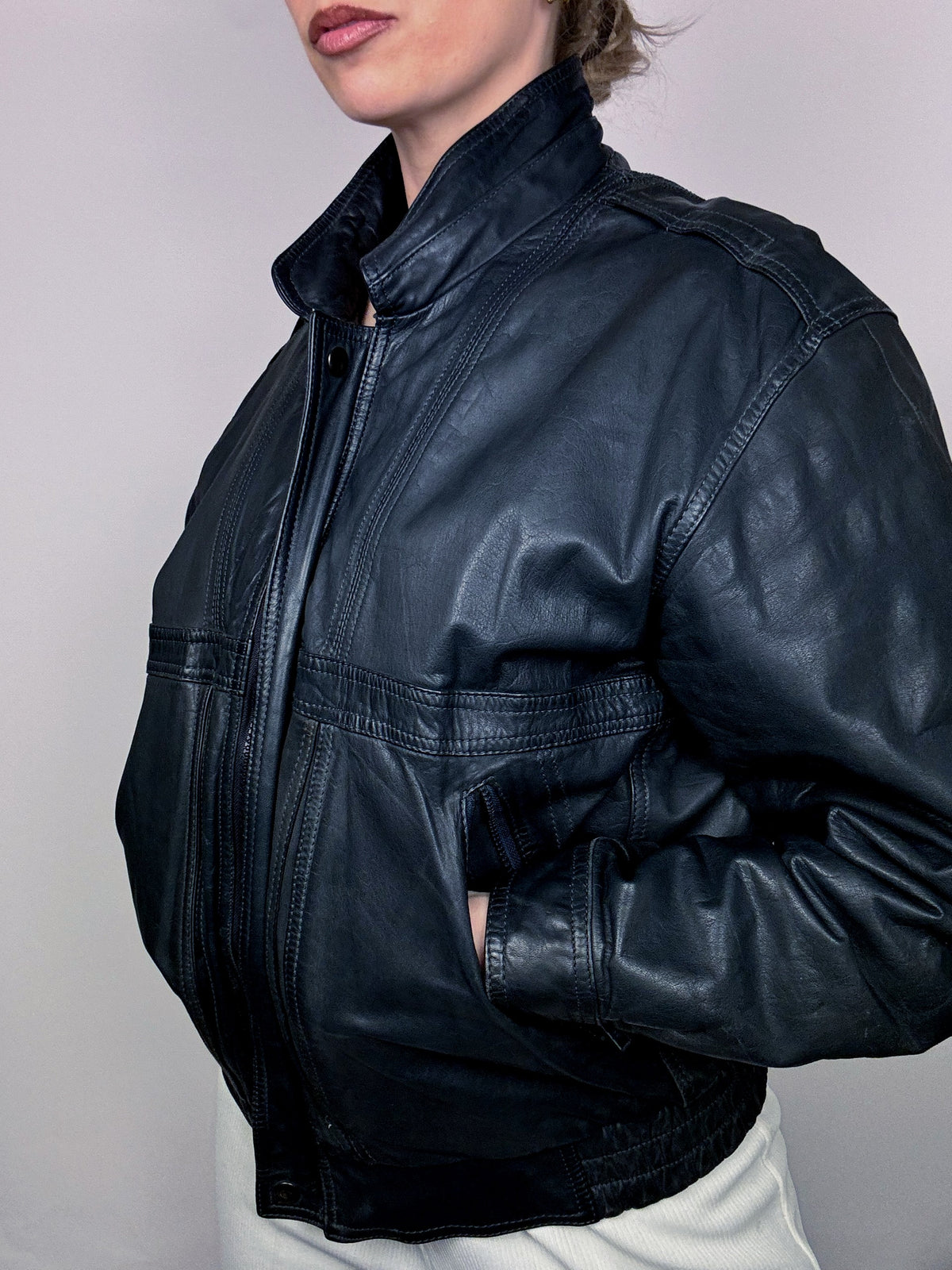 Vintage M blue-black aviator-style leather jacket