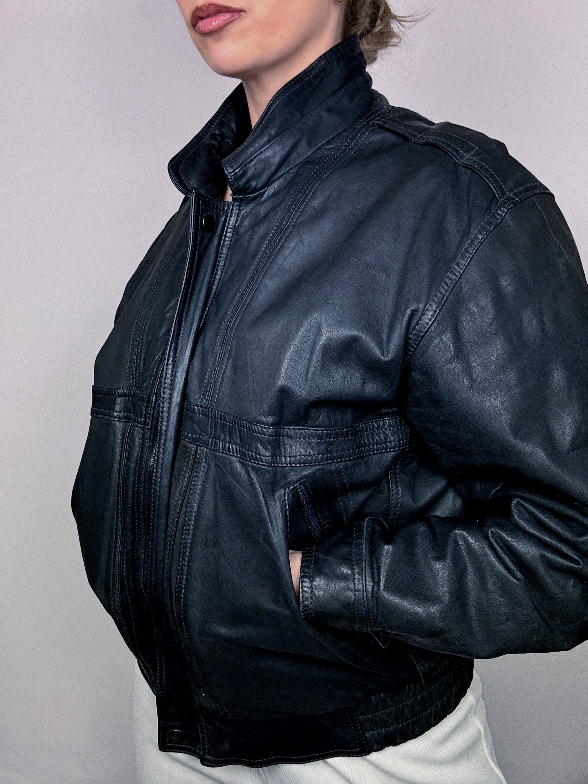 Vintage M blue-black aviator-style leather jacket
