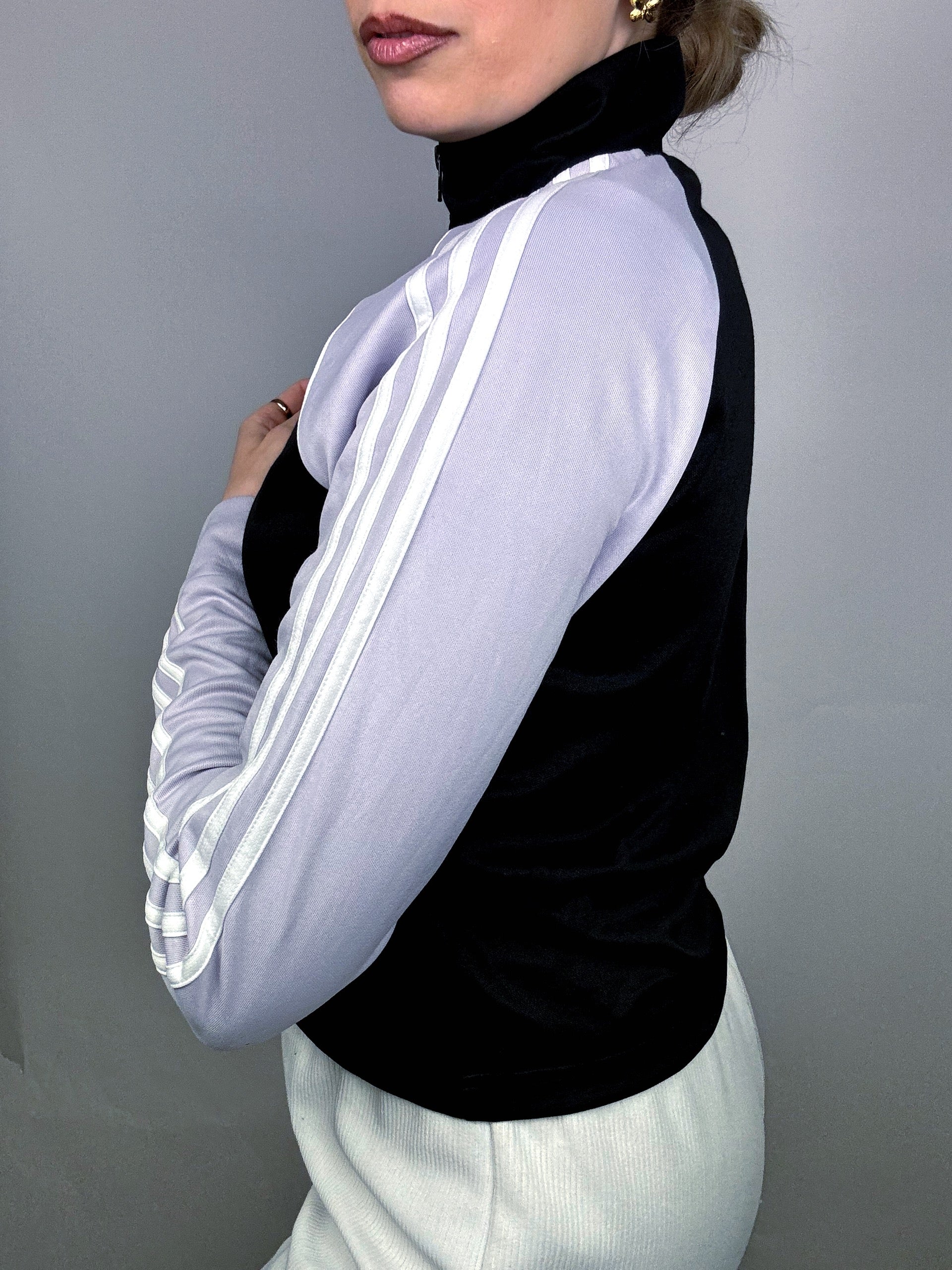 ADIDAS S/M Vintage Schwarze und lila Nylonjacke
