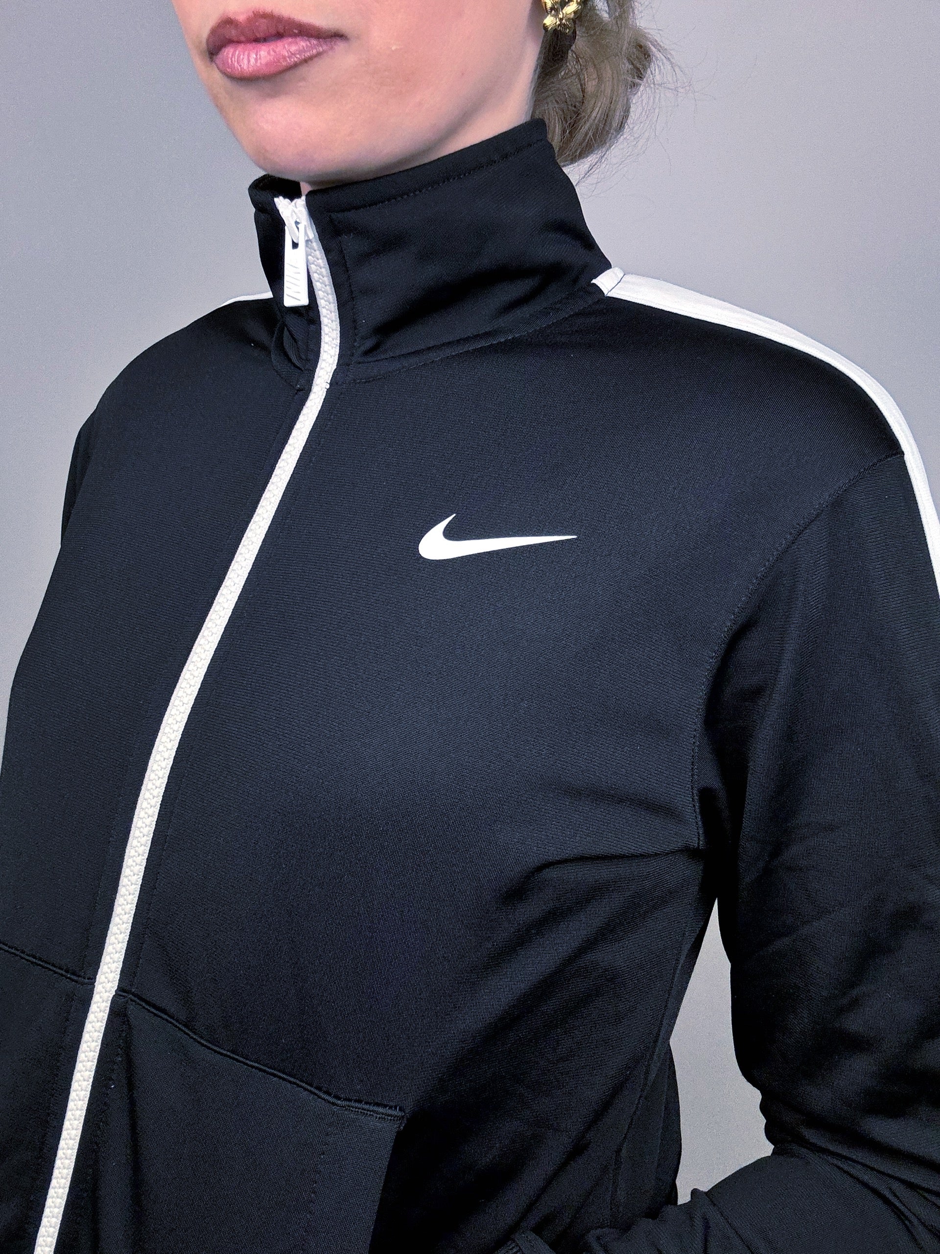 Vintage NIKE S Black Nylon Jacket