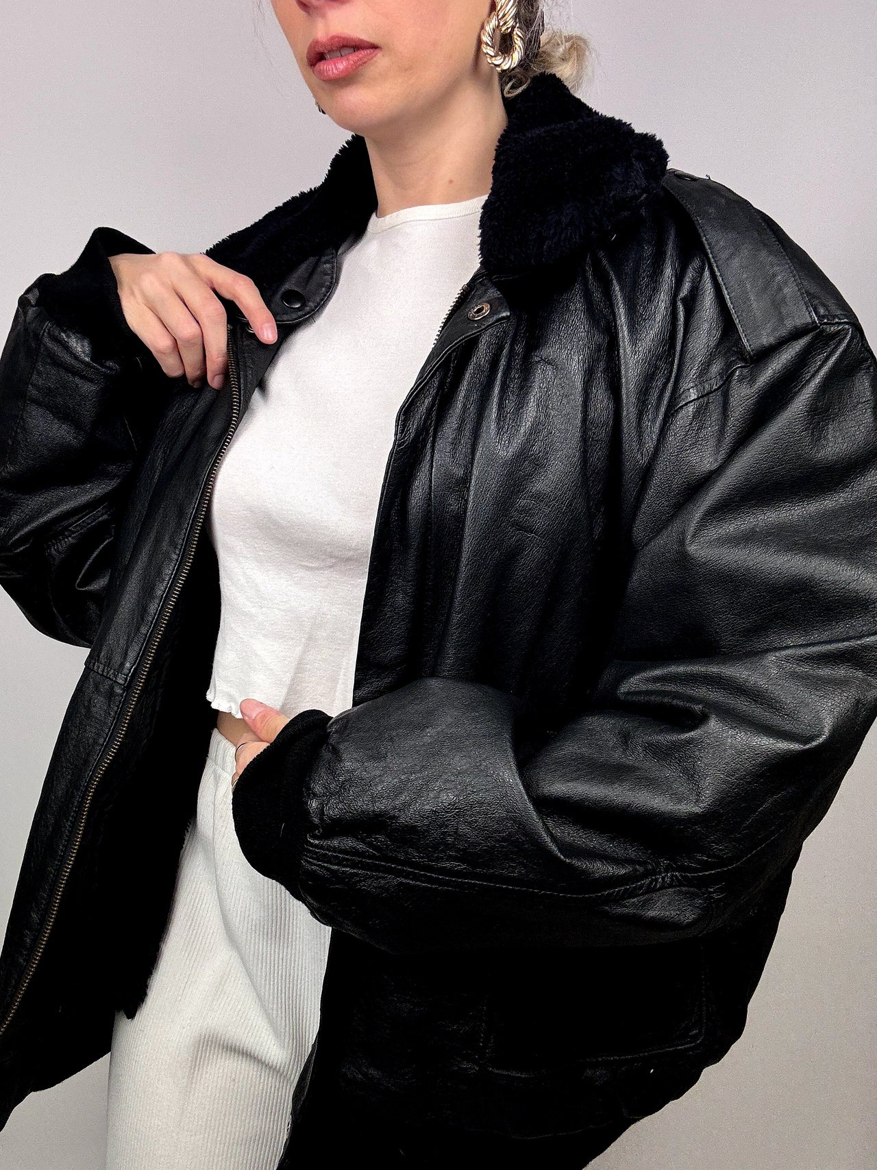 Blouson en cuir fourré vintage