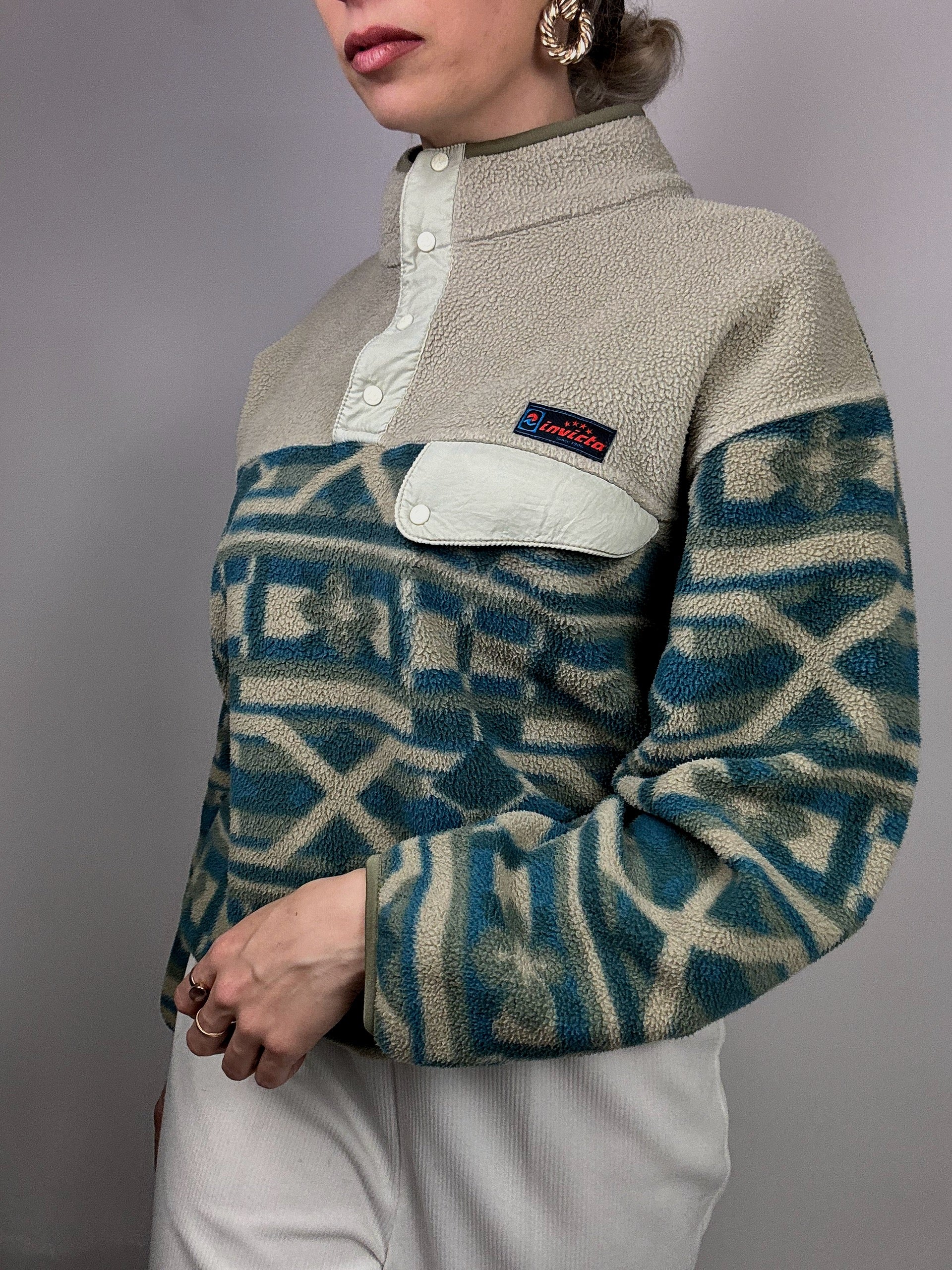 Thick vintage graphic fleece