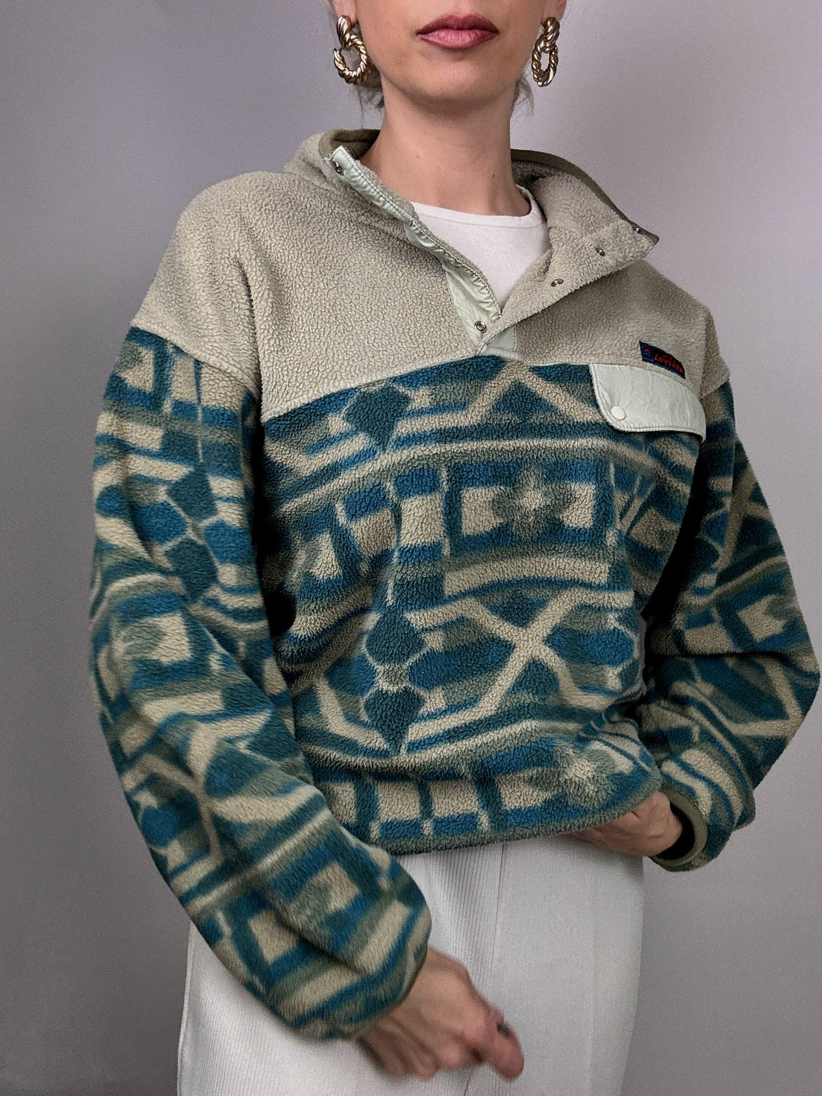 Thick vintage graphic fleece