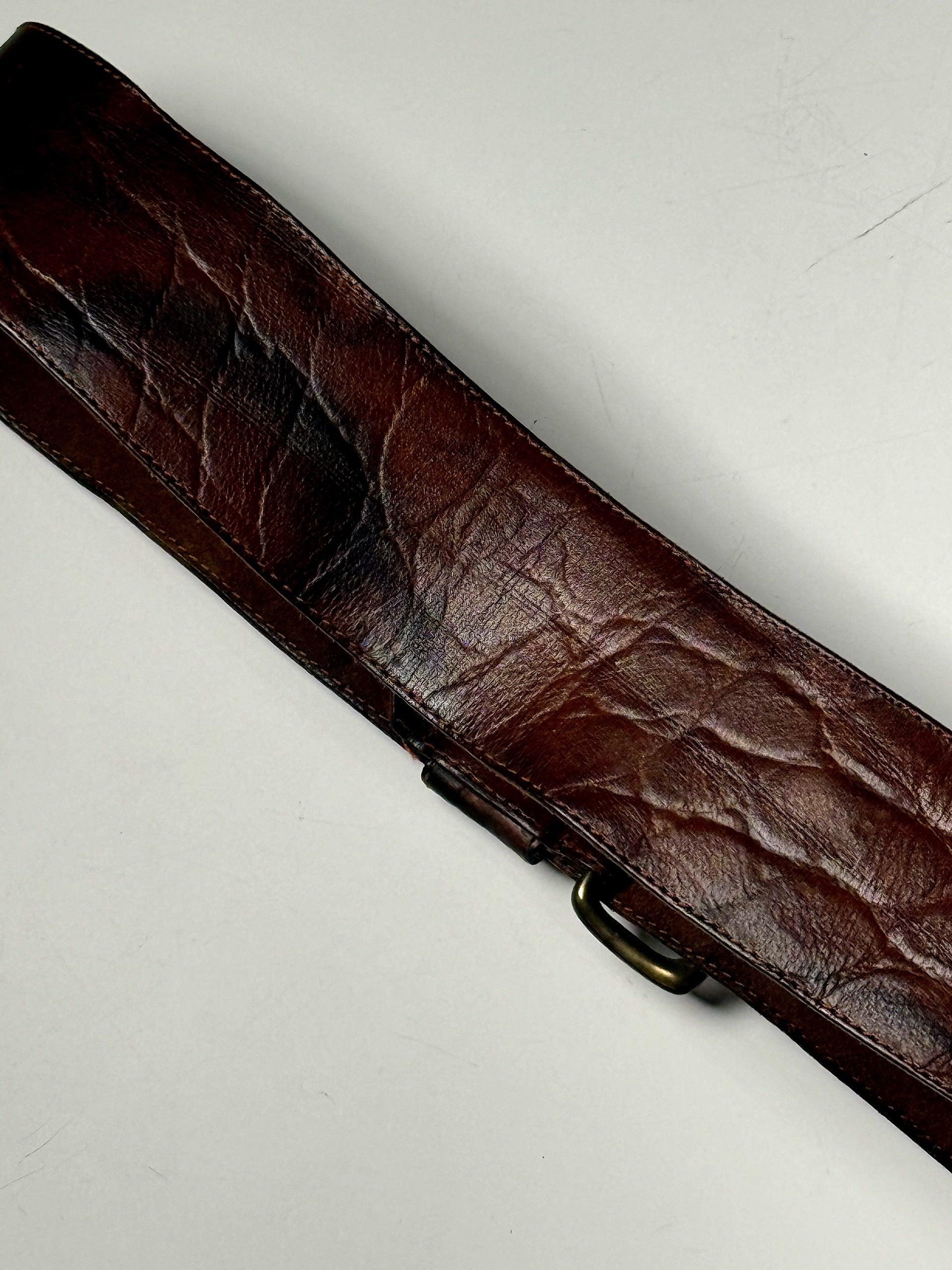 Ceinture en cuir embossé brun vintage