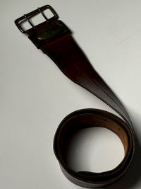 Ceinture en cuir embossé brun vintage