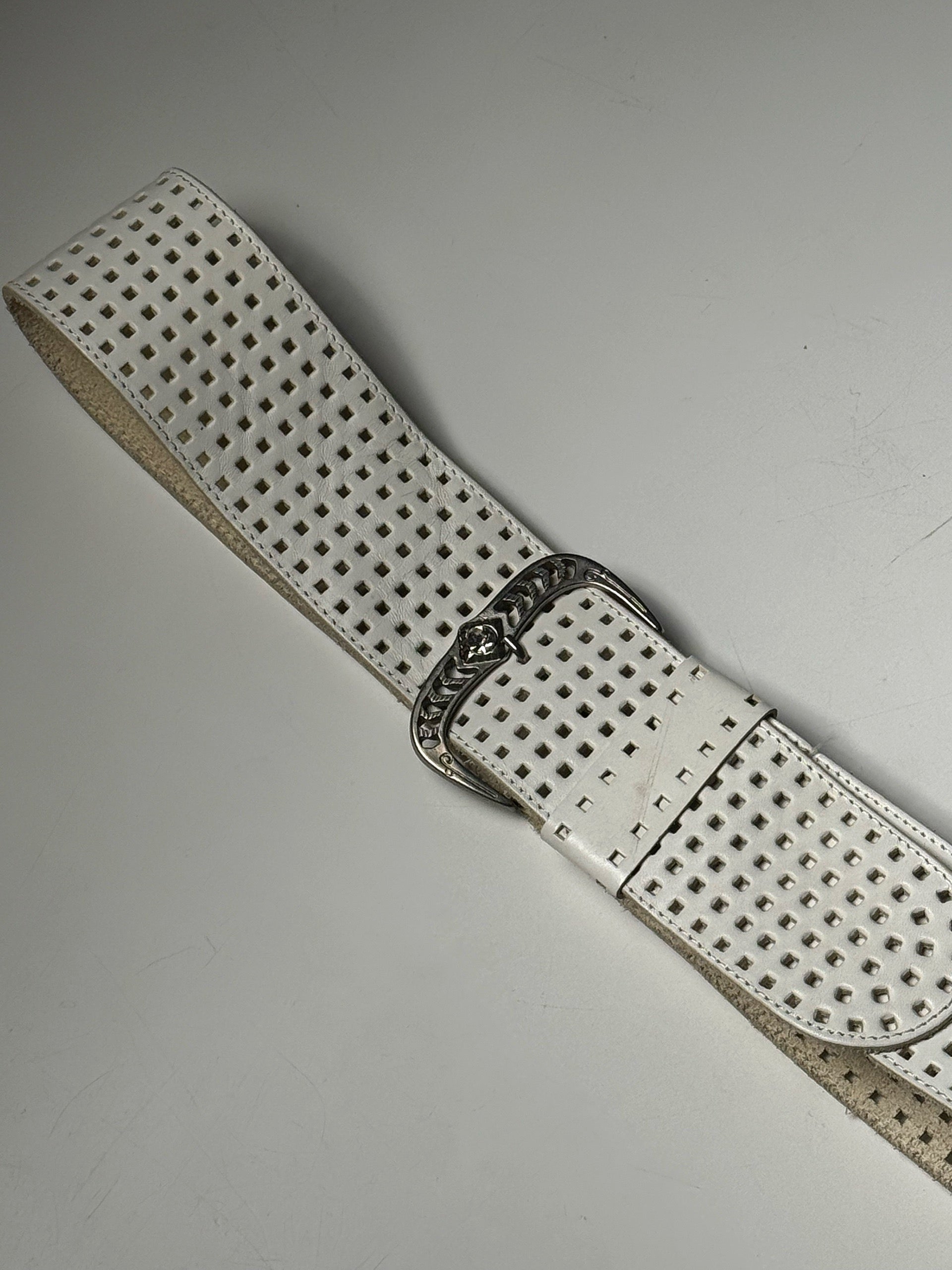 Ceinture en cuir blanc vintage