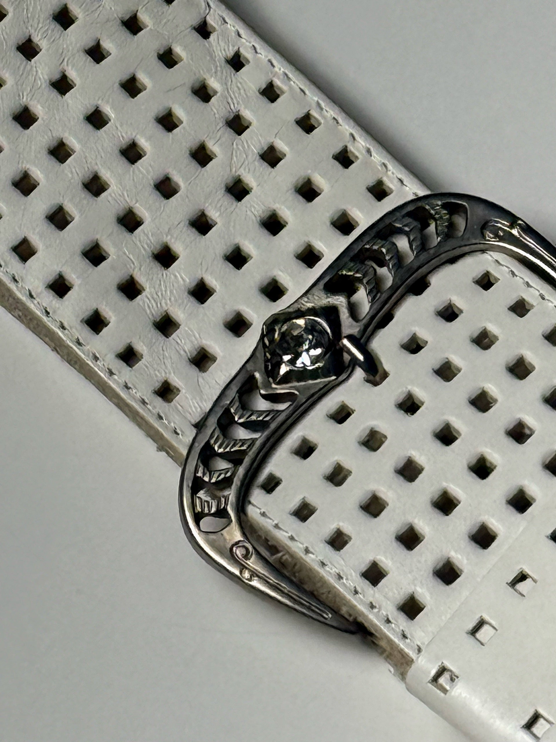 Ceinture en cuir blanc vintage