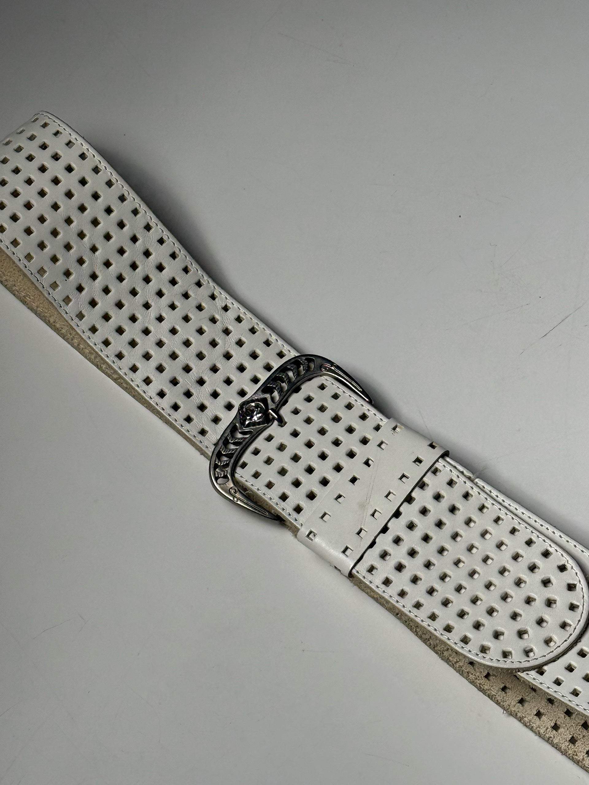 Ceinture en cuir blanc vintage