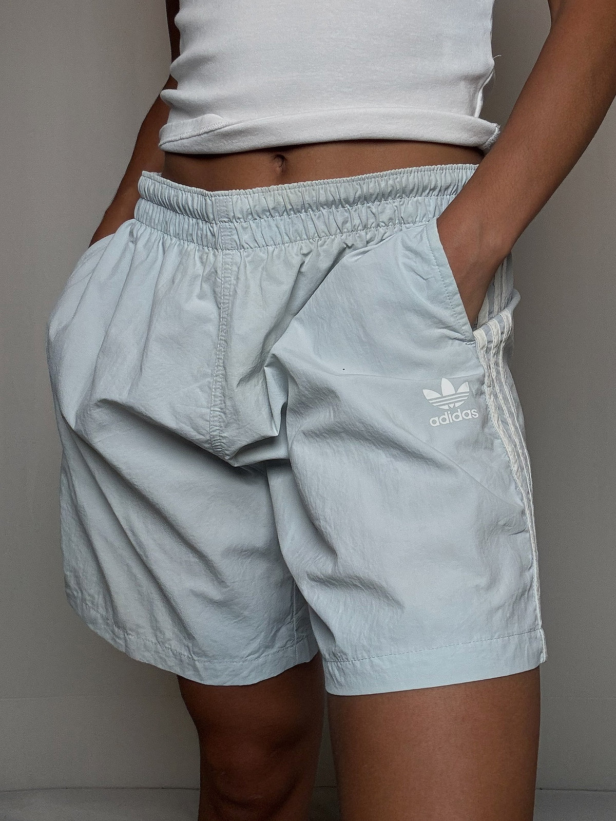 Short de sport gris Adidas L vintage