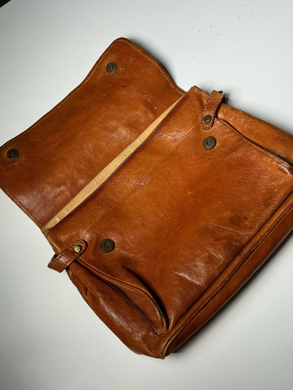Vintage camel leather soft bag