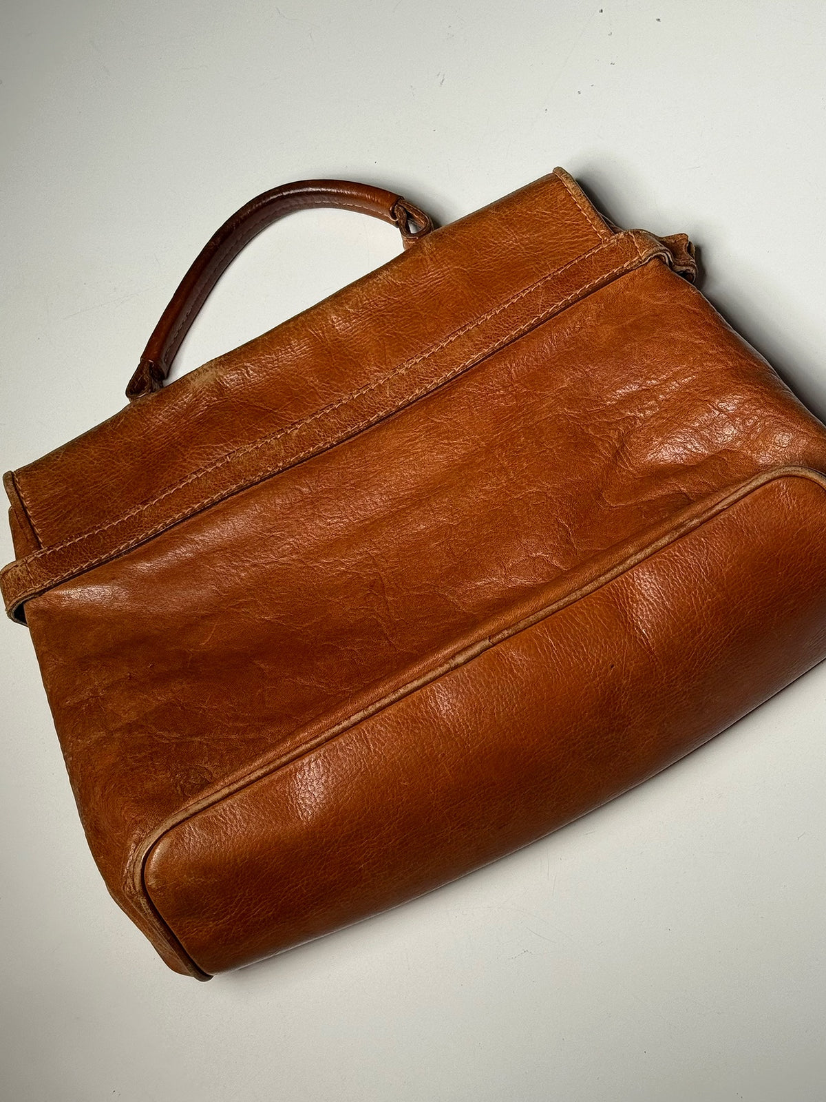 Vintage camel leather soft bag
