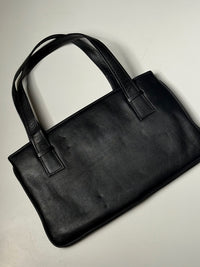 Sac a main en cuir noir vintage